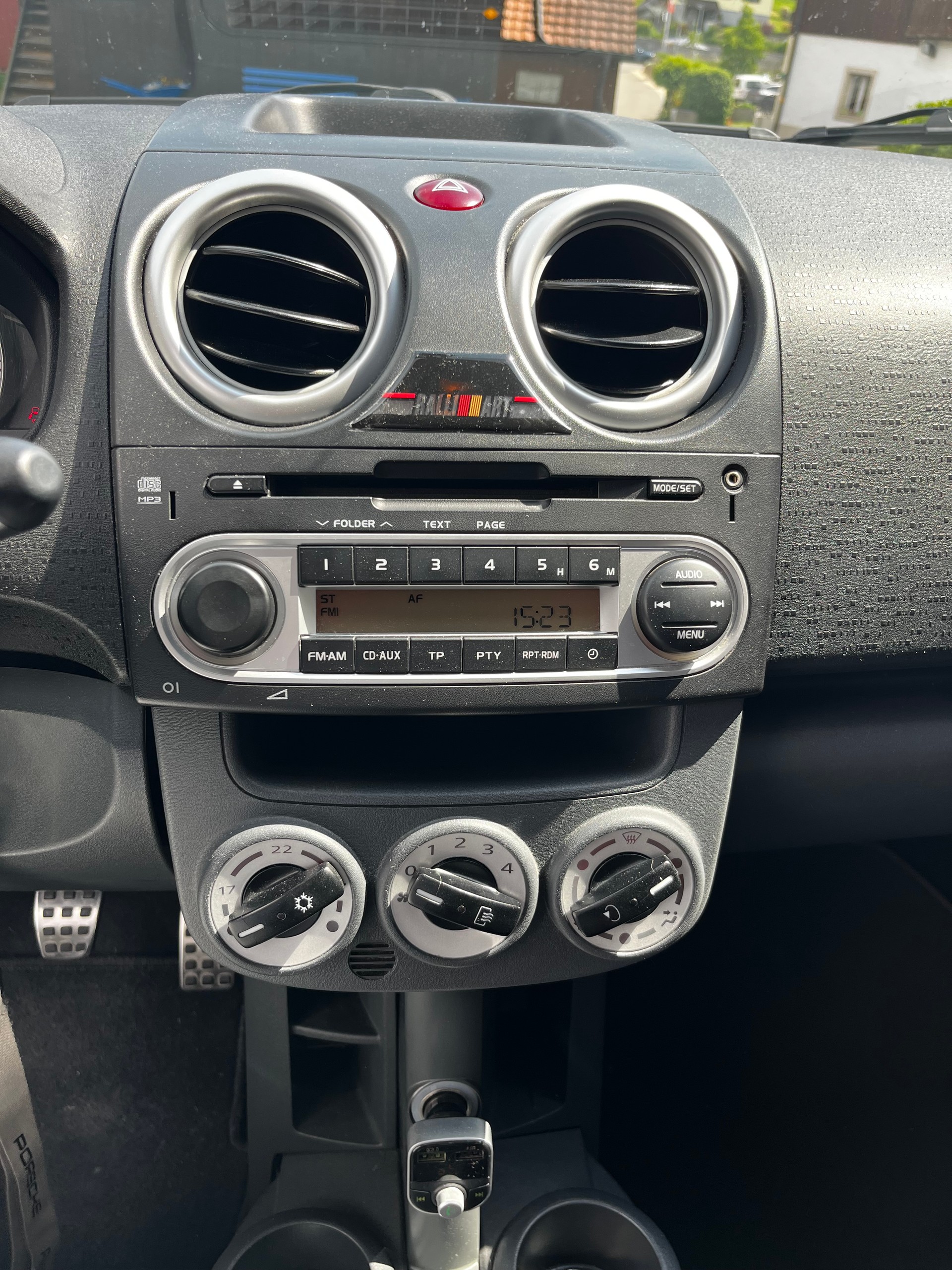 MITSUBISHI 1.5 16V 150 Turbo Ralliart (150 PS)-image-4