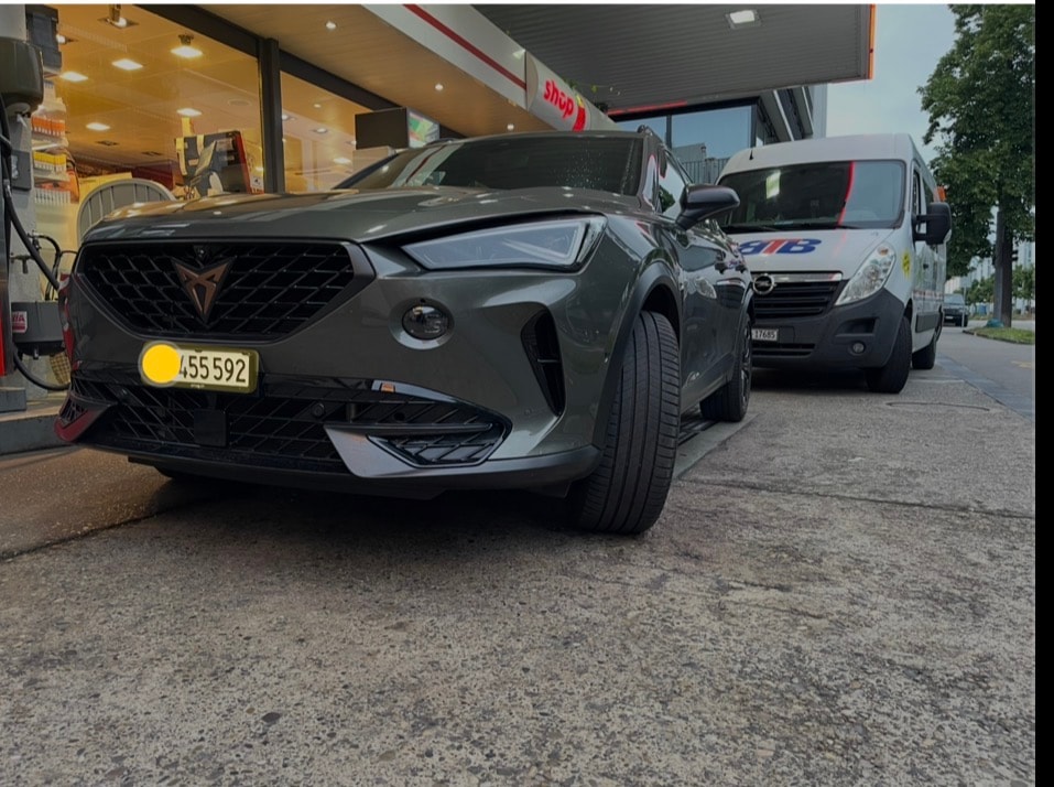 CUPRA 2.0 TSI VZ Tribe Edition DSG-image-0