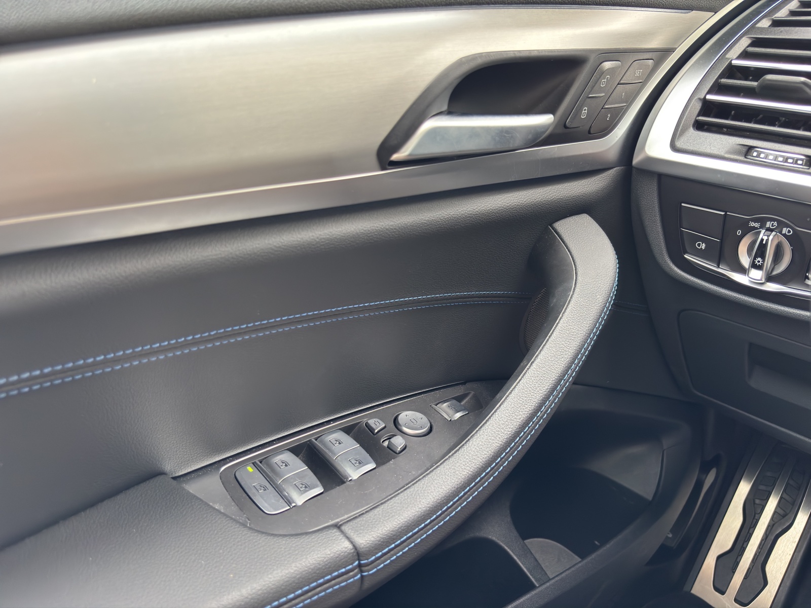 BMW iX3 E-Motor Impressive-image-15
