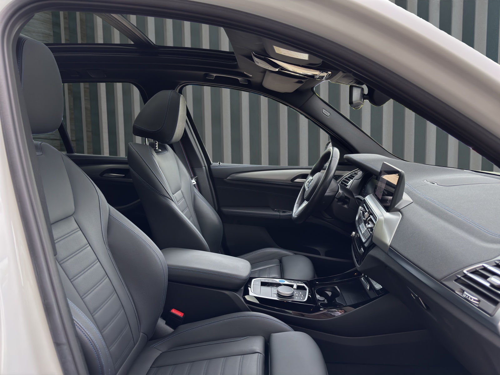 BMW iX3 E-Motor Impressive-image-18