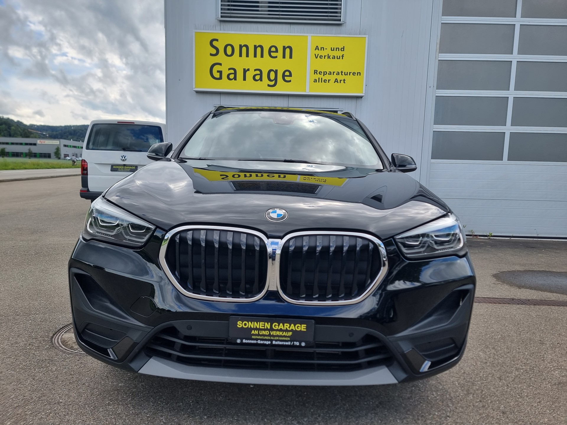 BMW X1 xDrive 20i Steptronic-image-1