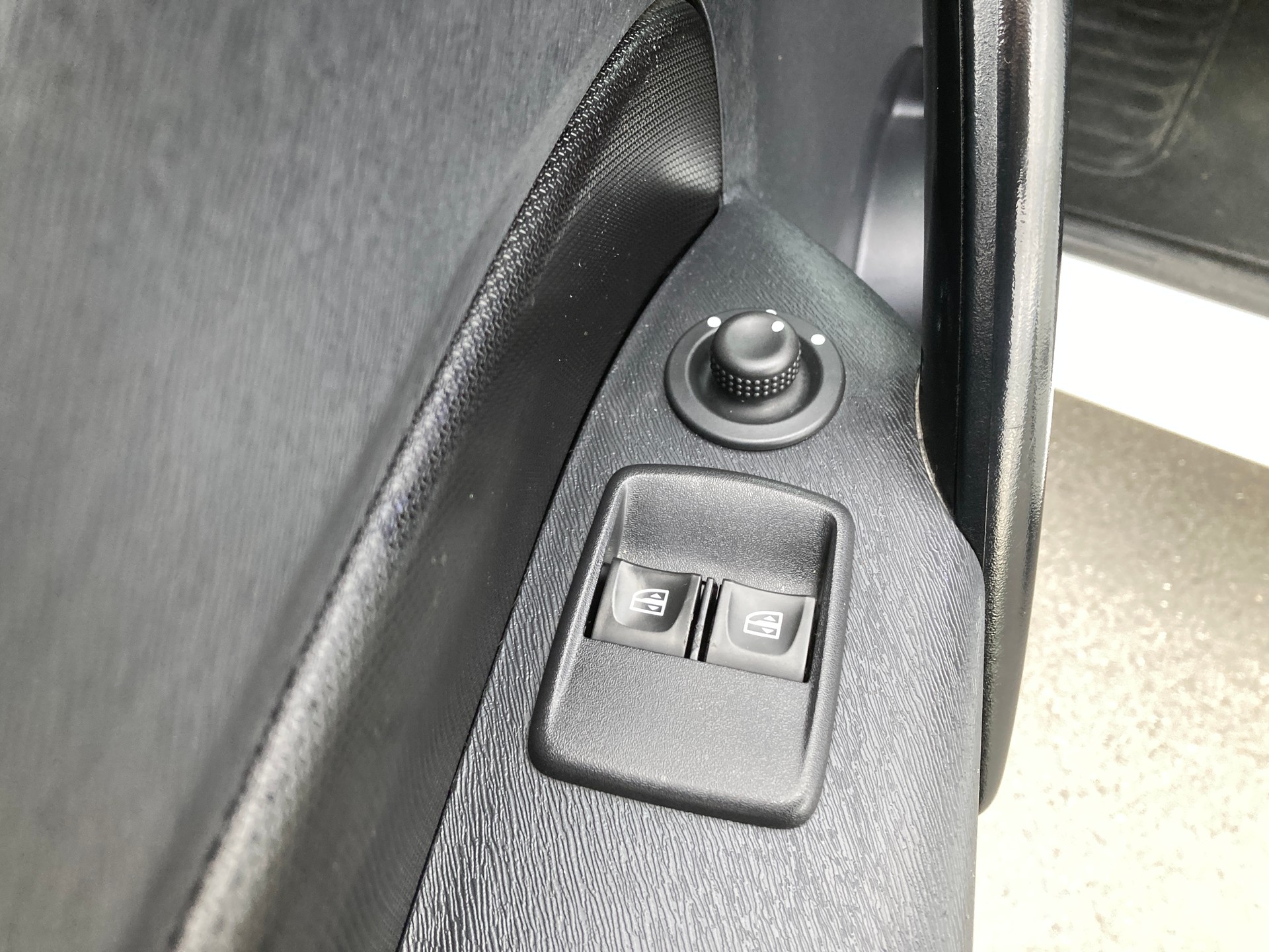 RENAULT Kangoo Medium dCi 95 ENERGY Business-image-8