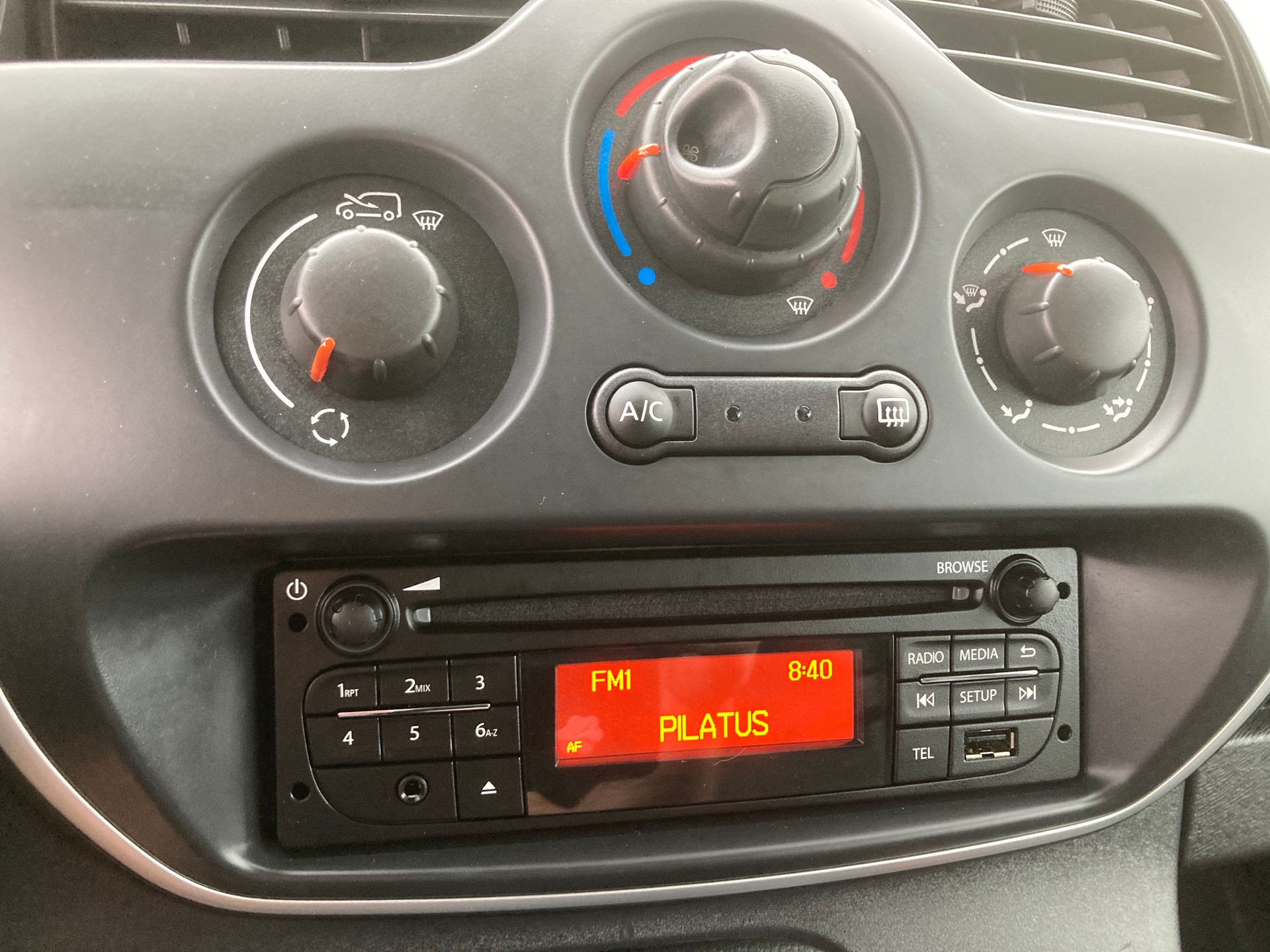 RENAULT Kangoo Medium dCi 95 ENERGY Business-image-10