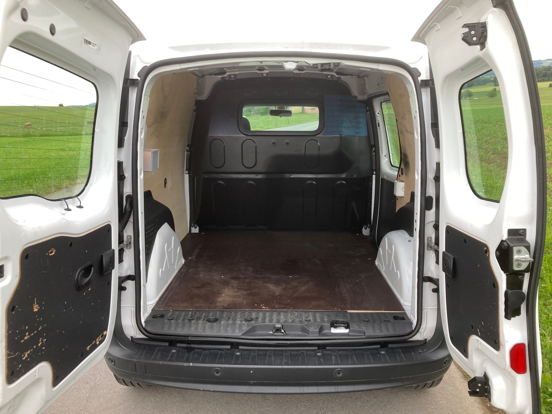 RENAULT Kangoo Medium dCi 95 ENERGY Business-image-4
