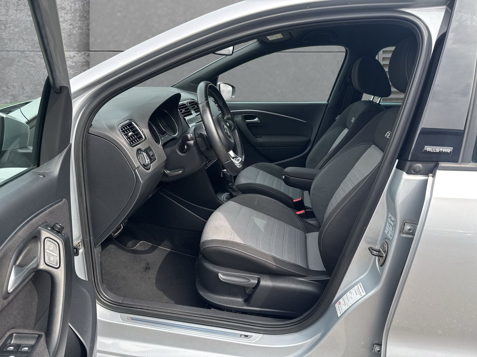 VW Polo 1.2 TSI BMT Allstar R-Line DSG-image-8