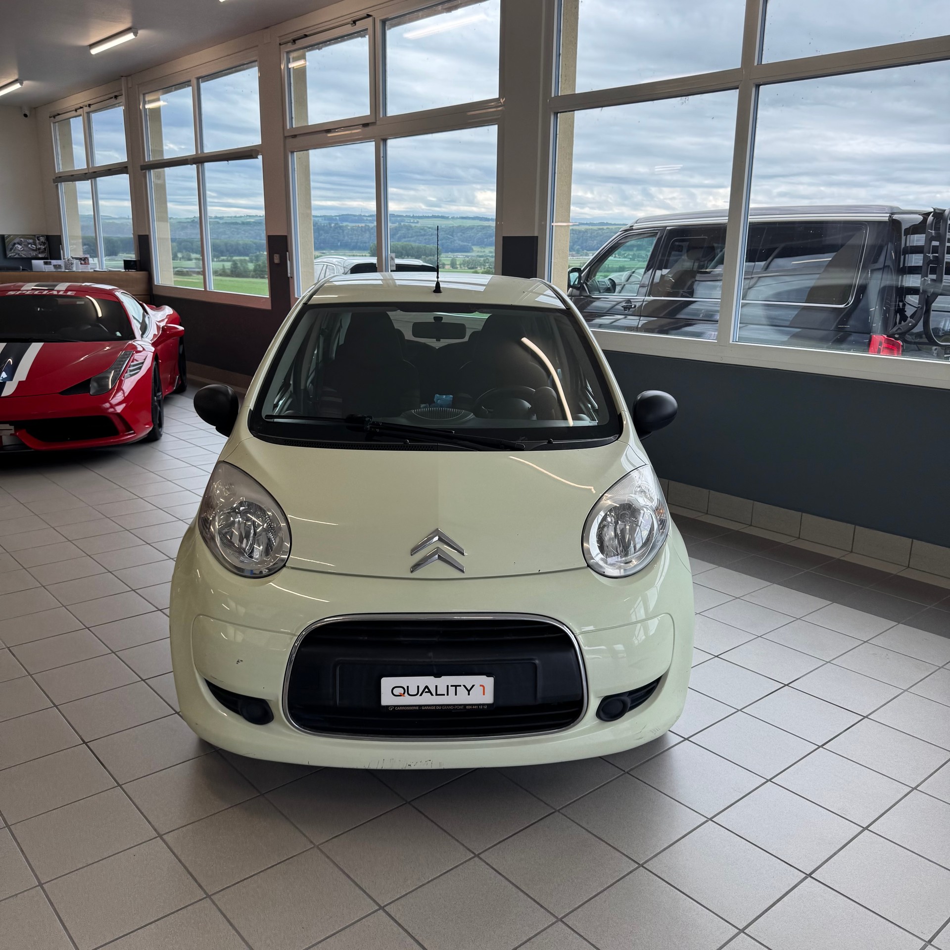 CITROEN C1 1.0i Chic (SX) SensoDrive-image-2