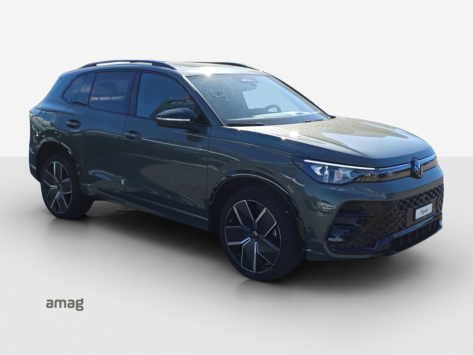 VW Tiguan 2.0 TSI DSG R-Line Plus 4Motion-image-5
