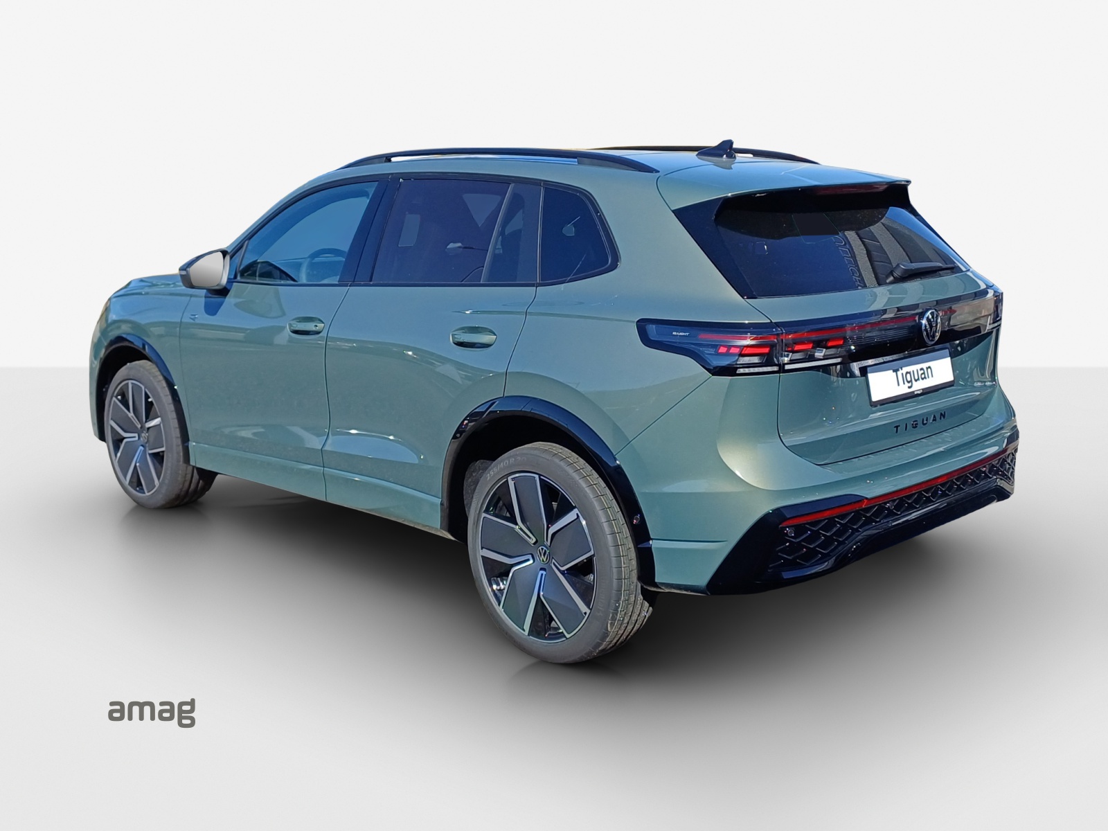 VW Tiguan 2.0 TSI DSG R-Line Plus 4Motion-showroom-element-2