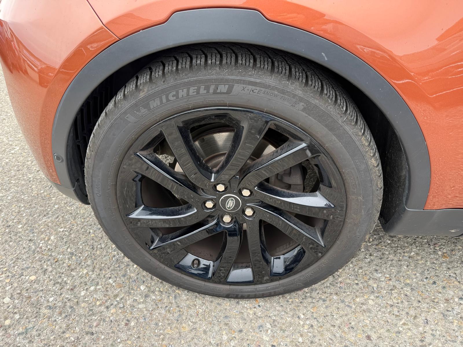LAND ROVER Discovery 3.0 TDV6 First Edition-image-24