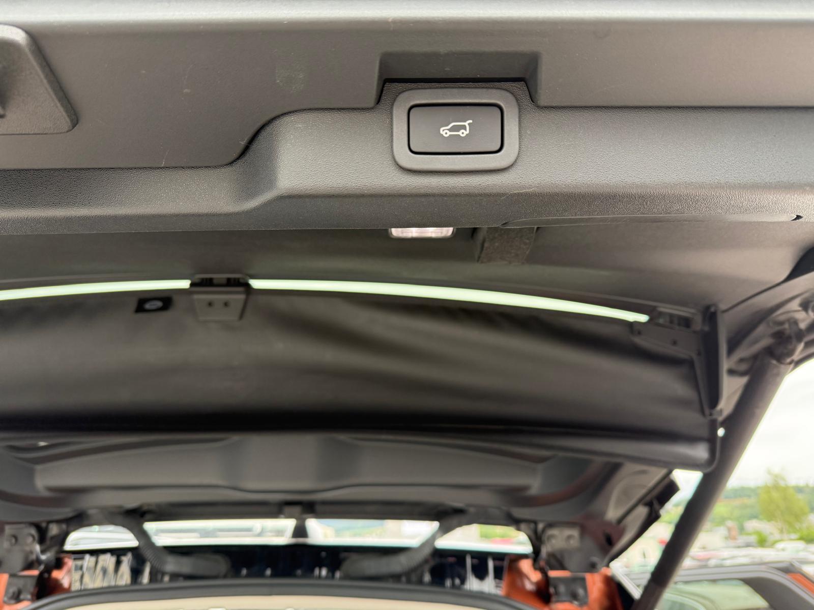 LAND ROVER Discovery 3.0 TDV6 First Edition-image-22