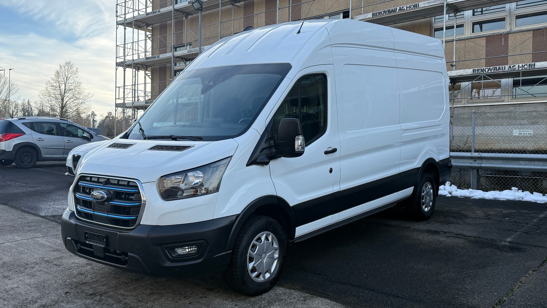 FORD E-Transit Van 350 L3 Basis RWD 68kWh mit Werkgarantie,-image-2