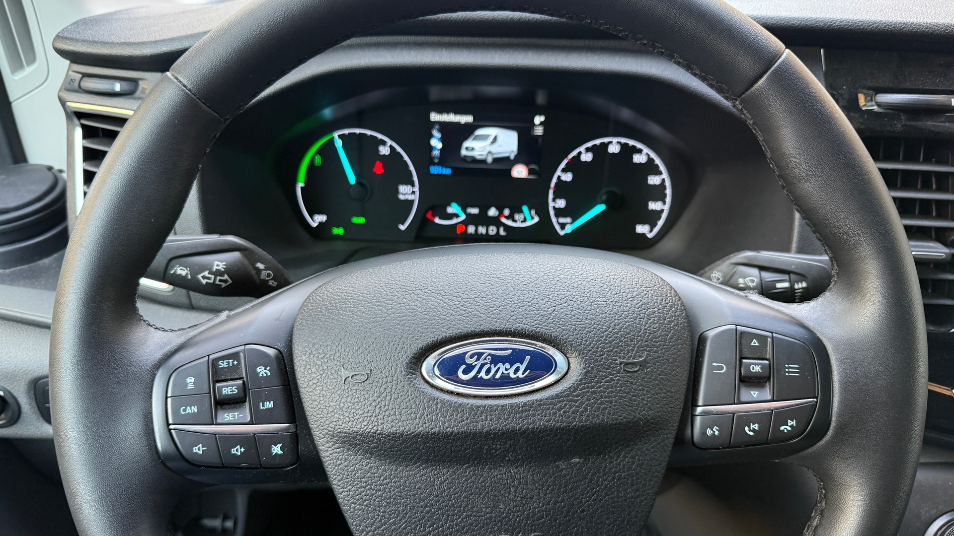 FORD E-Transit Van 350 L3 Basis RWD 68kWh mit Werkgarantie,-image-17