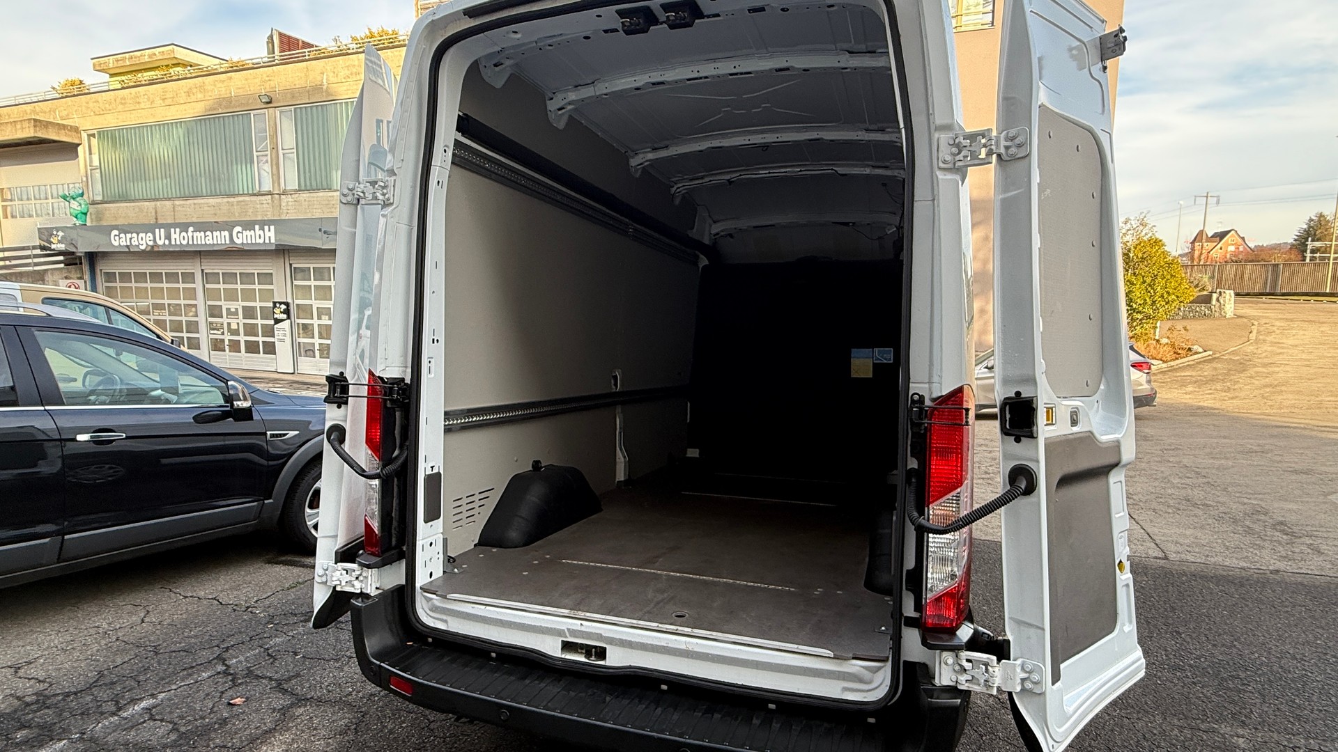 FORD E-Transit Van 350 L3 Basis RWD 68kWh mit Werkgarantie,-image-14