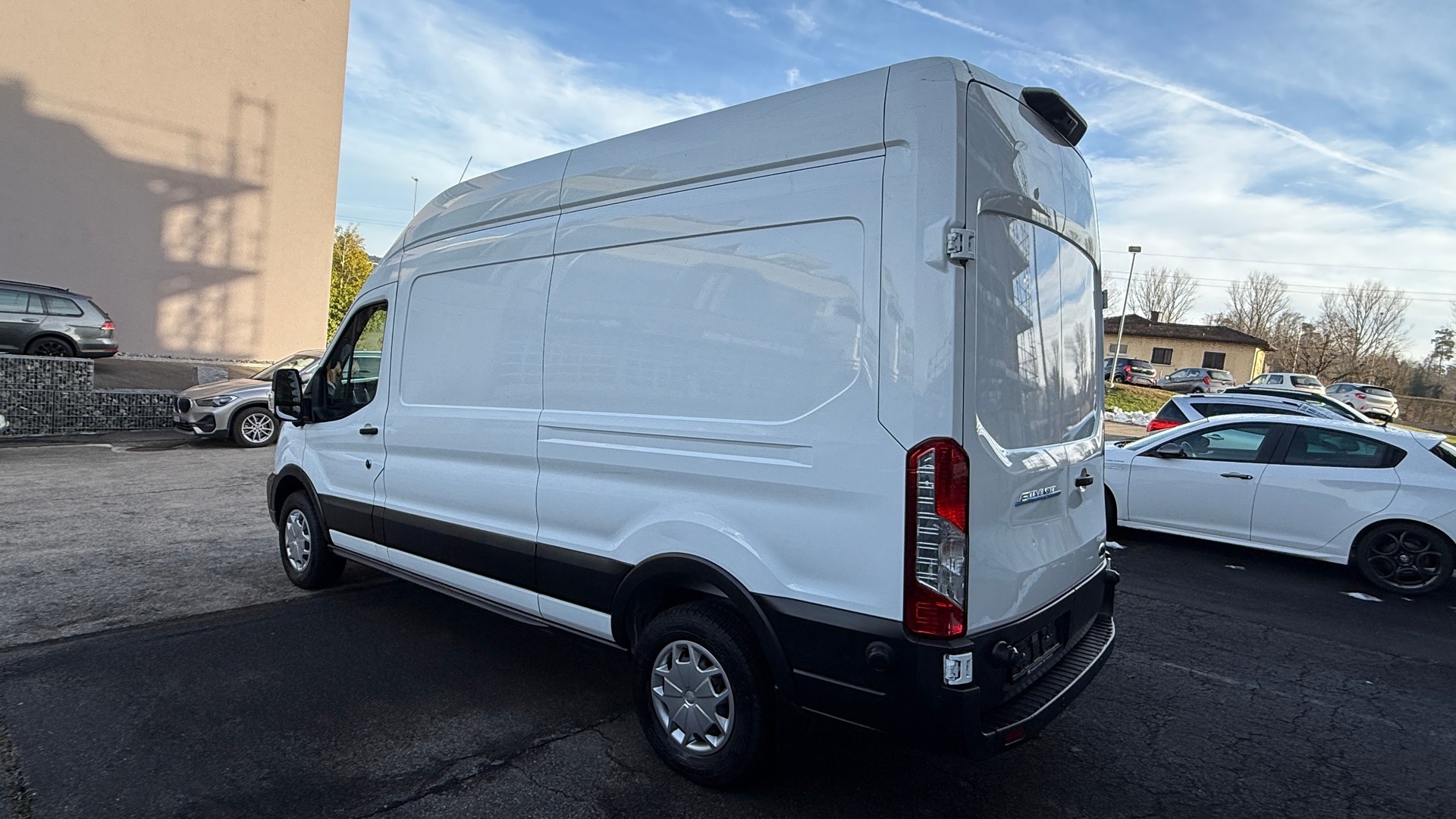 FORD E-Transit Van 350 L3 Basis RWD 68kWh mit Werkgarantie,-image-4