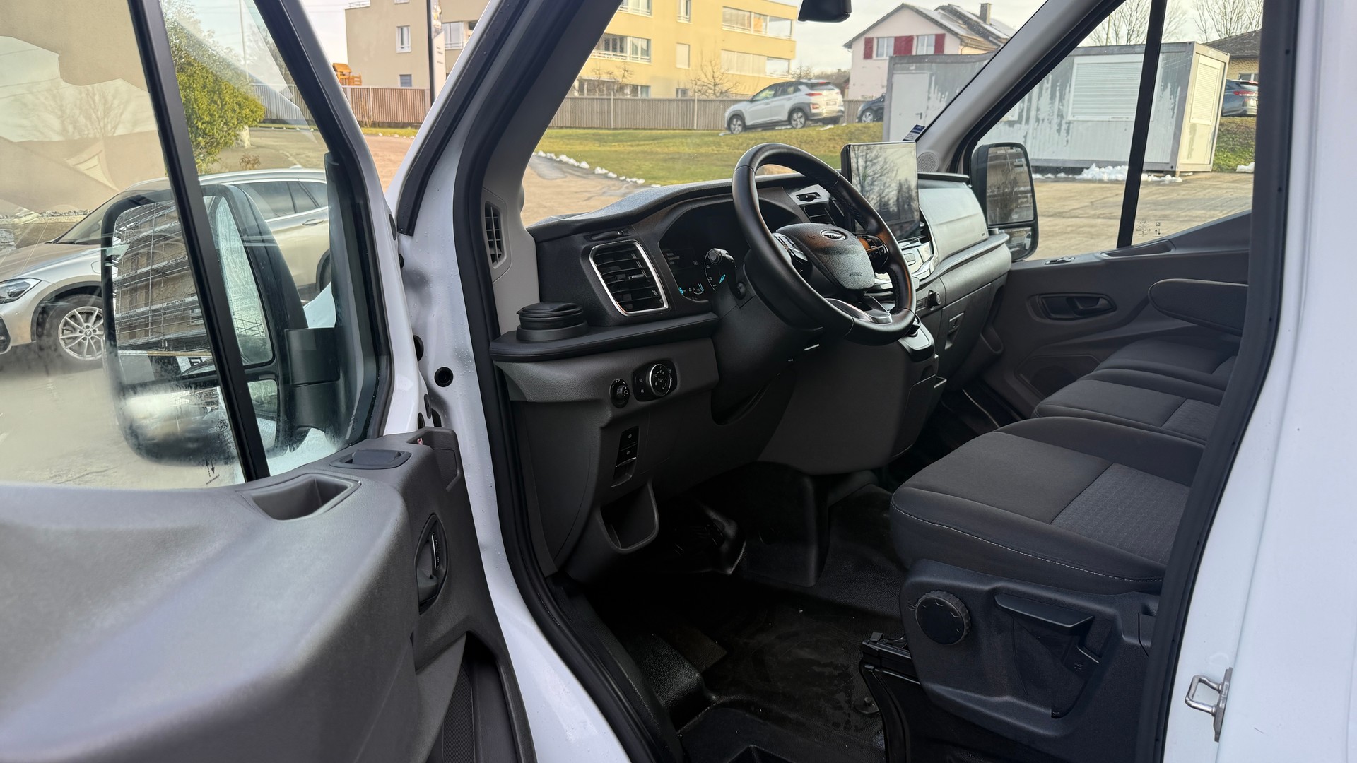 FORD E-Transit Van 350 L3 Basis RWD 68kWh mit Werkgarantie,-image-6