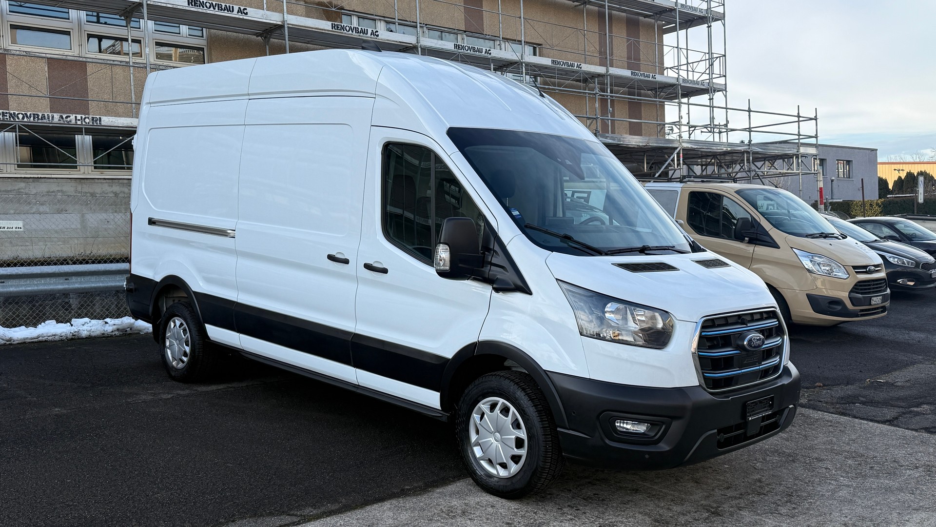 FORD E-Transit Van 350 L3 Basis RWD 68kWh mit Werkgarantie,-image-0
