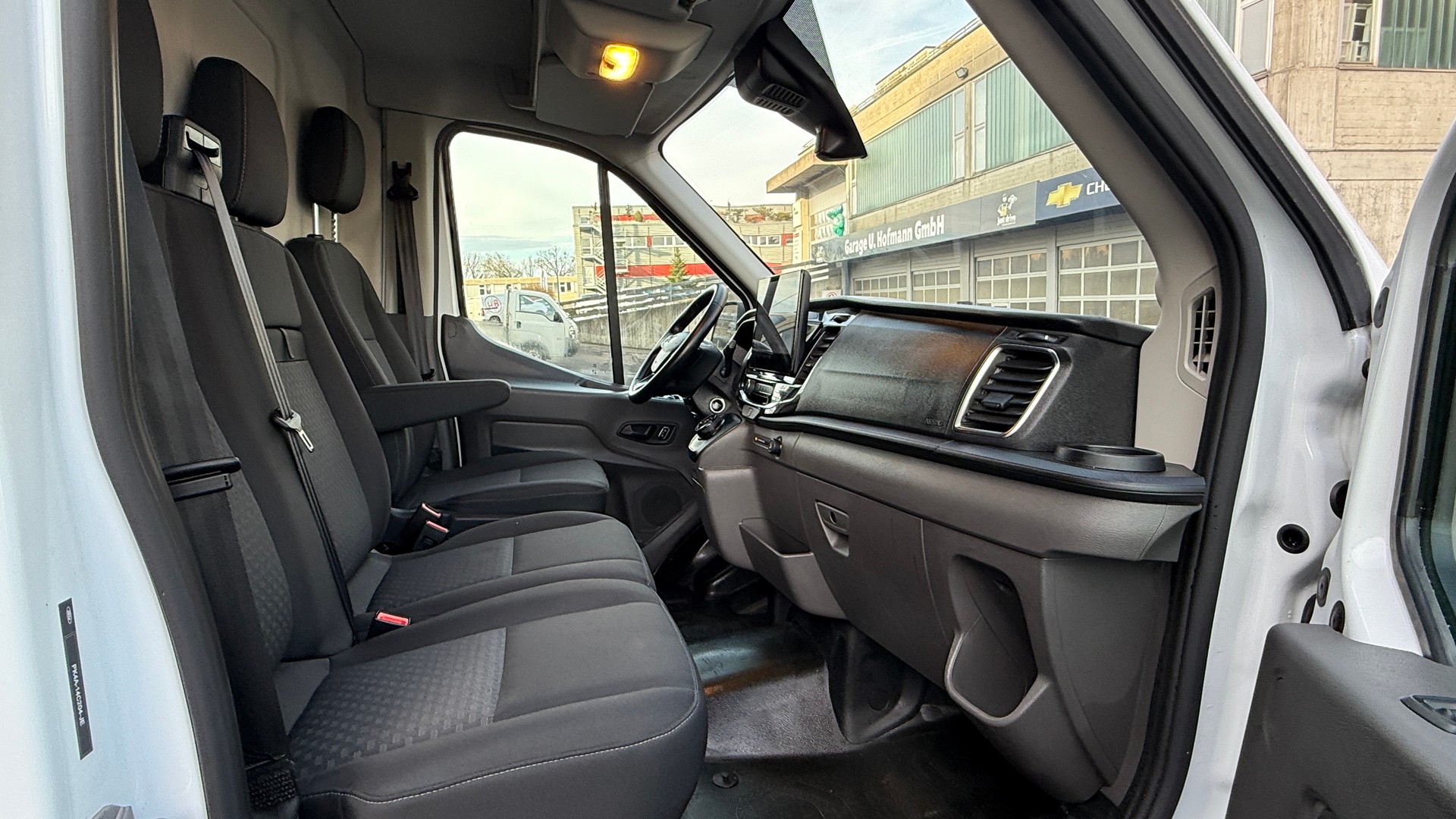FORD E-Transit Van 350 L3 Basis RWD 68kWh mit Werkgarantie,-image-7