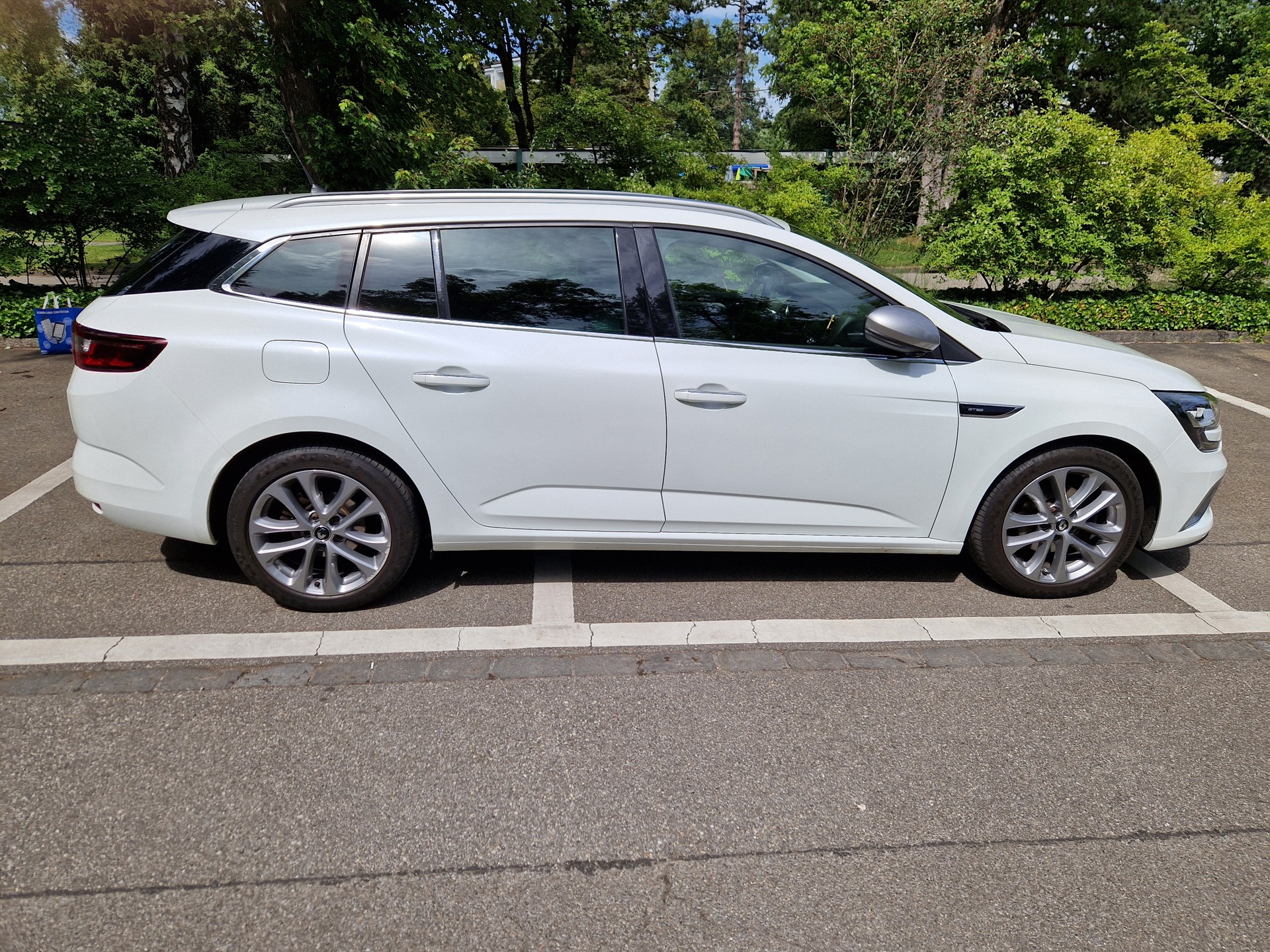 RENAULT 1.2 TCe 130 GT Line-image-2