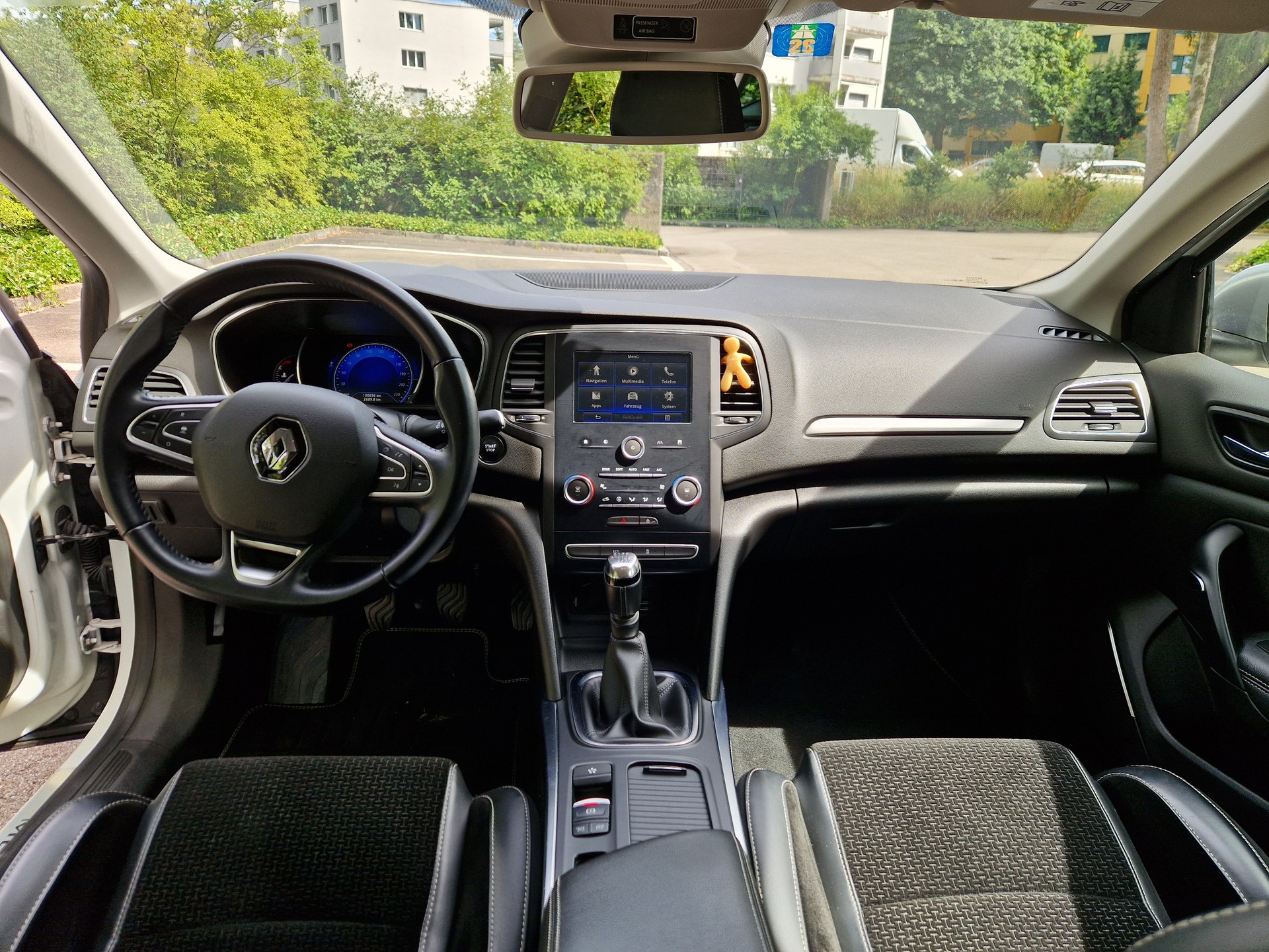 RENAULT 1.2 TCe 130 GT Line-image-3