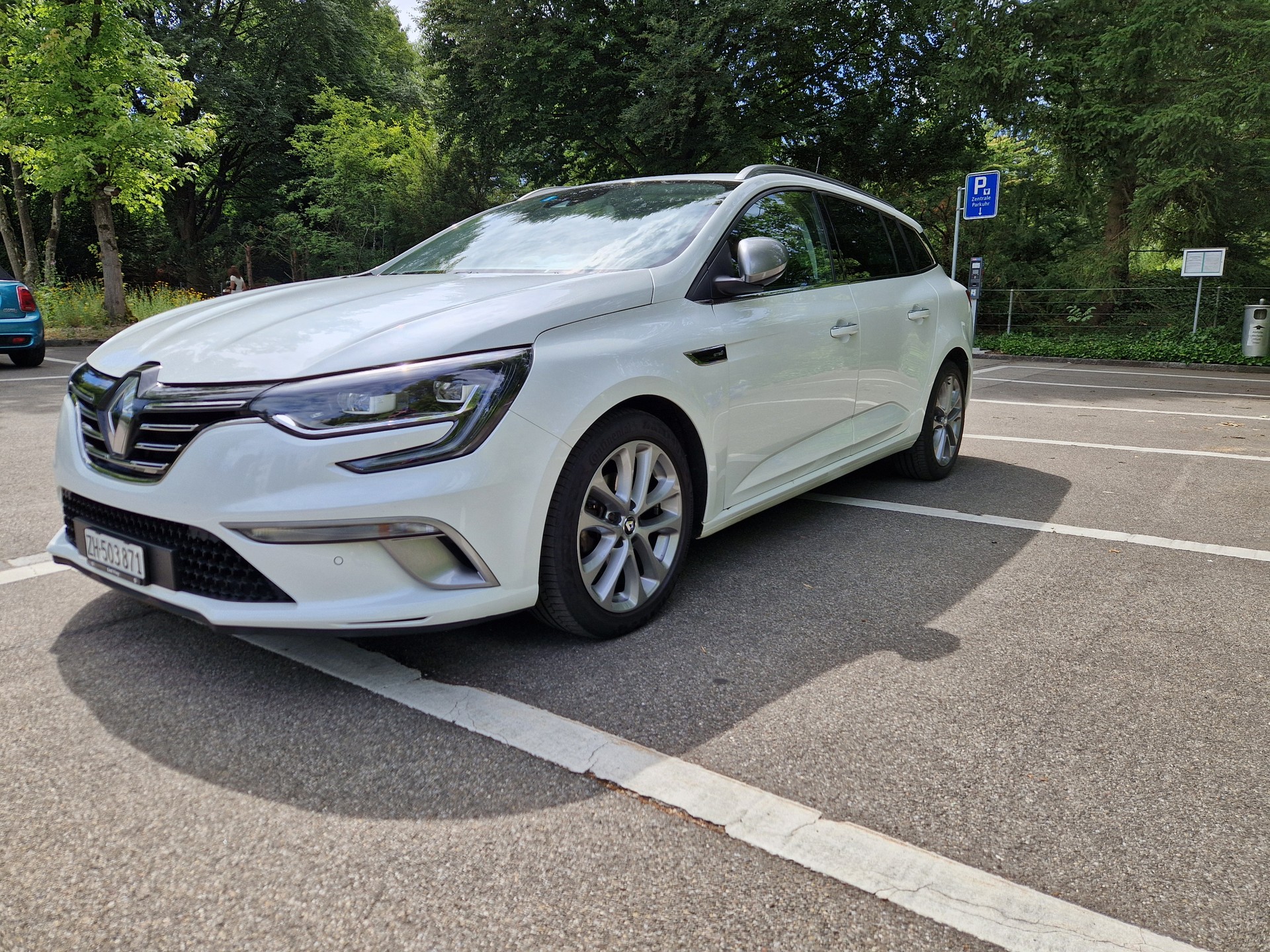 RENAULT 1.2 TCe 130 GT Line-image-0