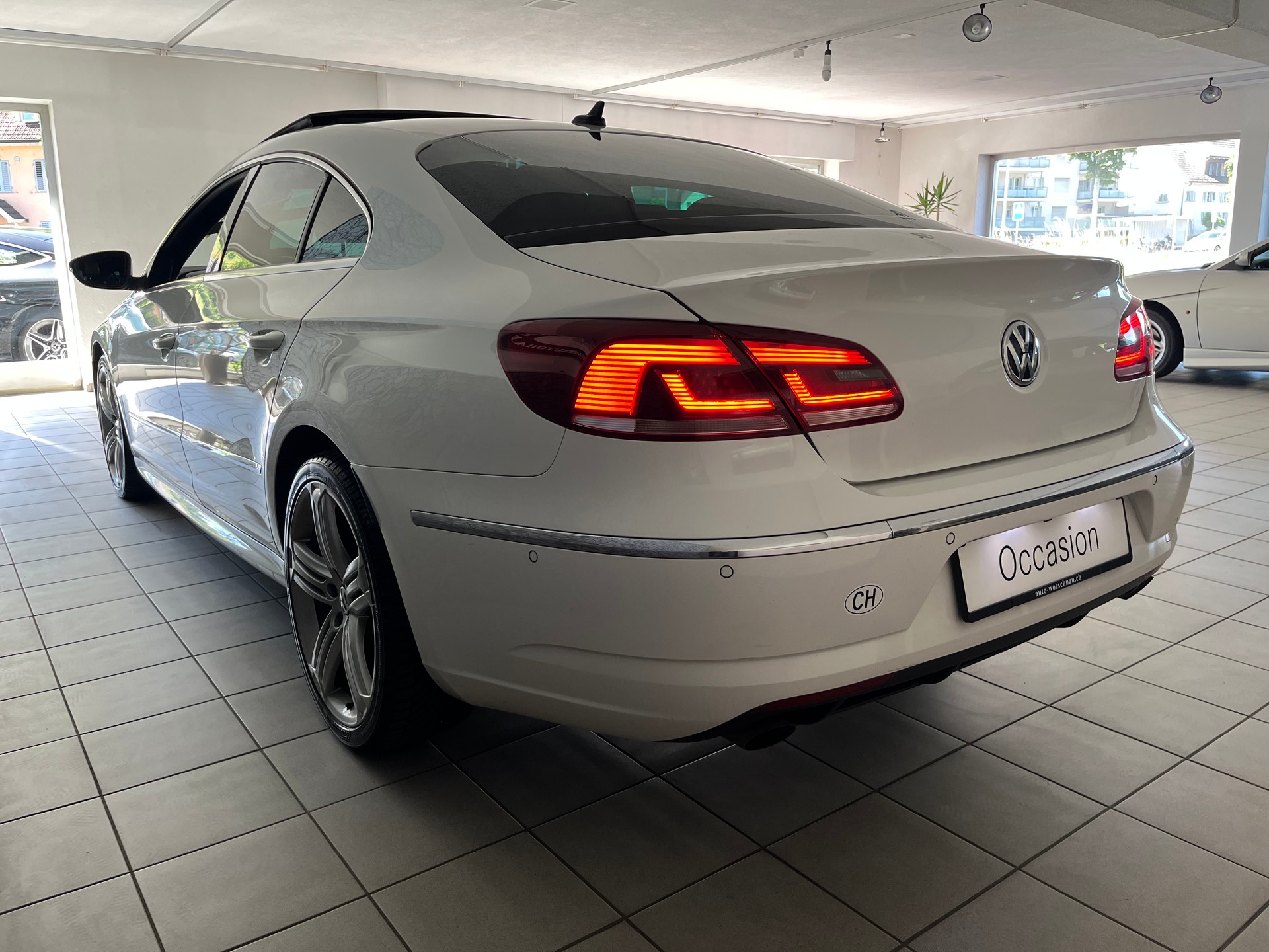 VW CC 2.0 TDI BMT R-Line 4Motion DSG-image-3