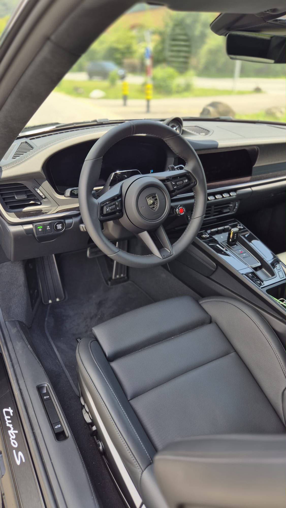 PORSCHE 911 Turbo S PDK-image-7