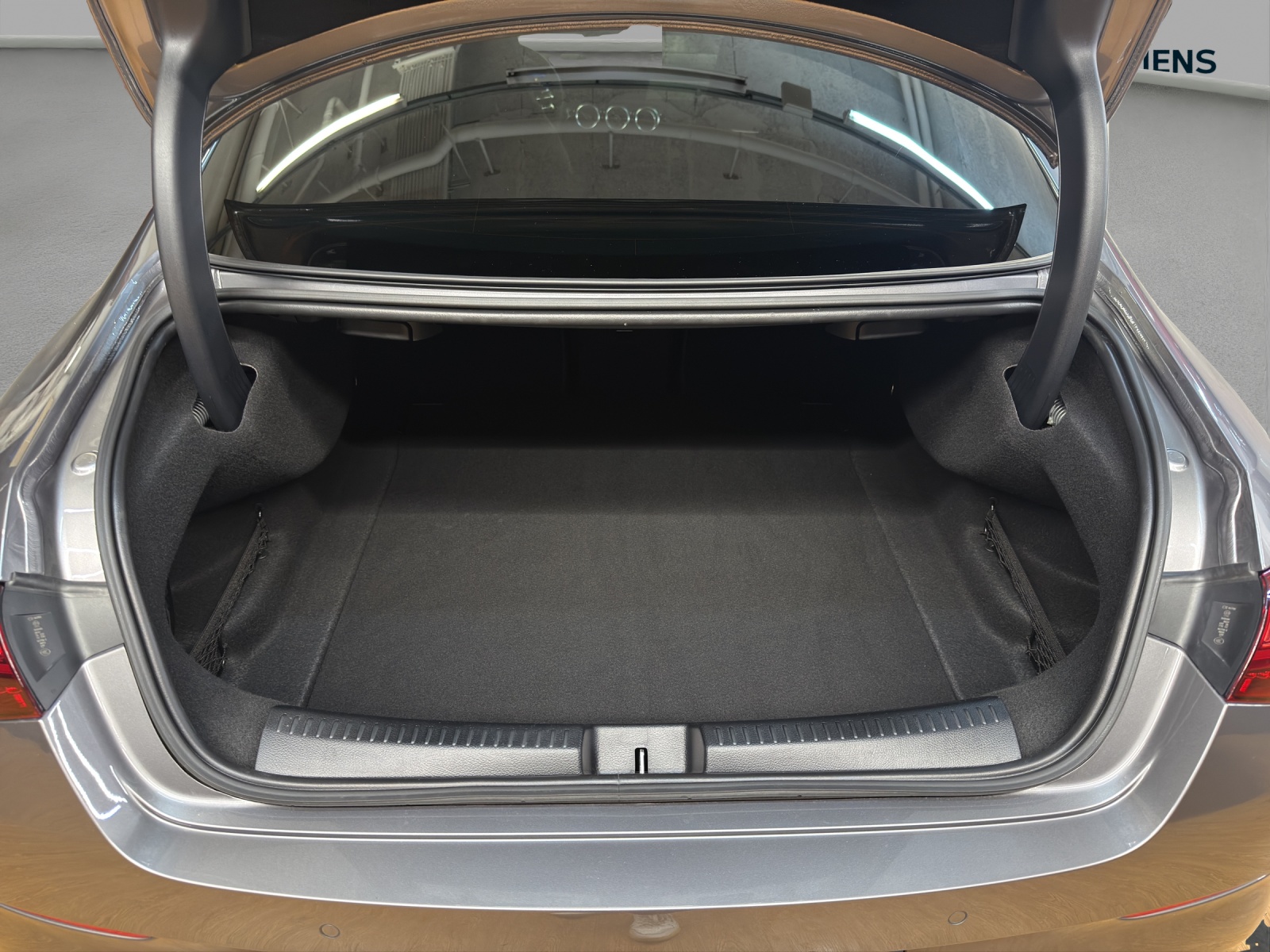 MERCEDES-BENZ CLA 35 4M - AMG / 360 Grad Kamera / Standheizung / Panorama-Dach-image-14