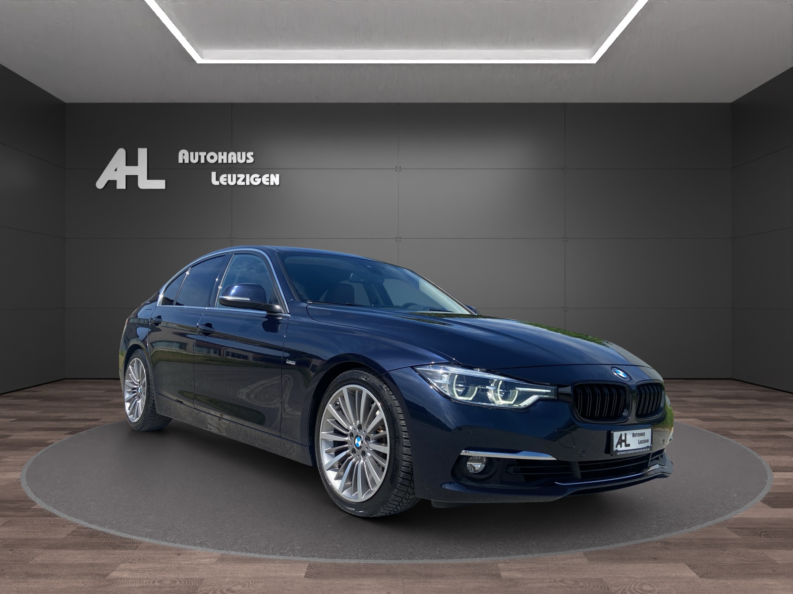 BMW 330i xDrive Luxury Line Steptronic-image-6