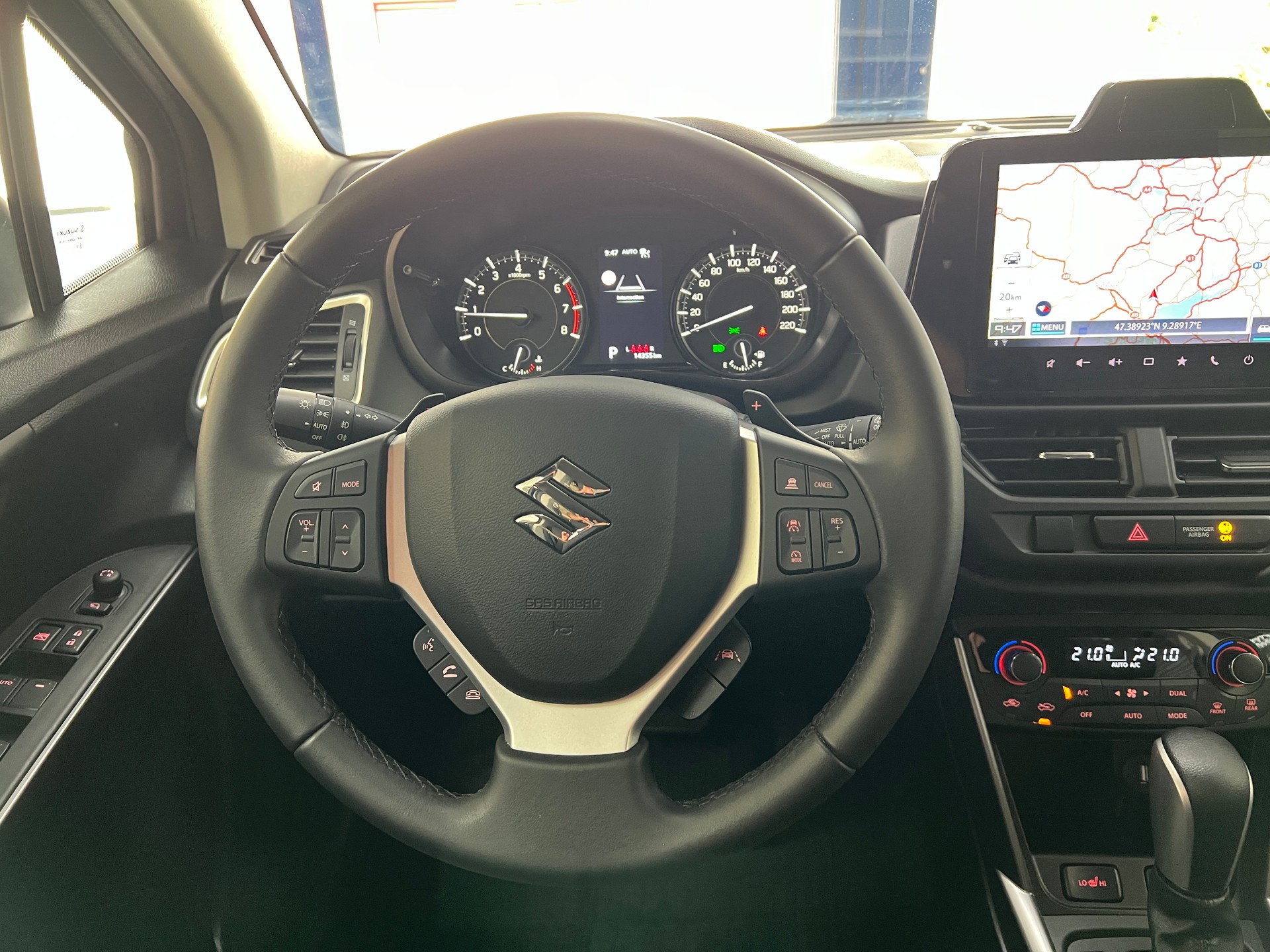 SUZUKI S-Cross 1.4 16V Compact+ MHD 4WD Automatic-image-9