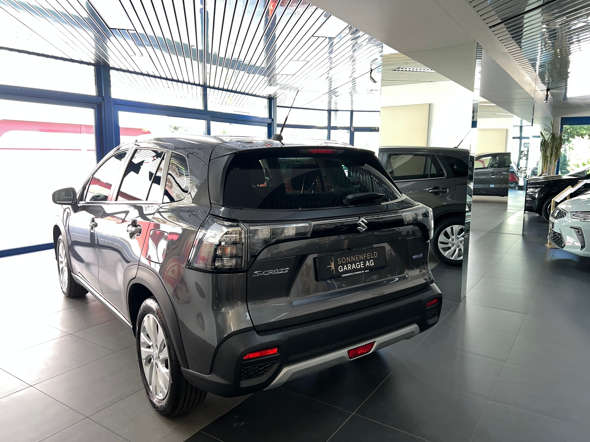 SUZUKI S-Cross 1.4 16V Compact+ MHD 4WD Automatic-image-2