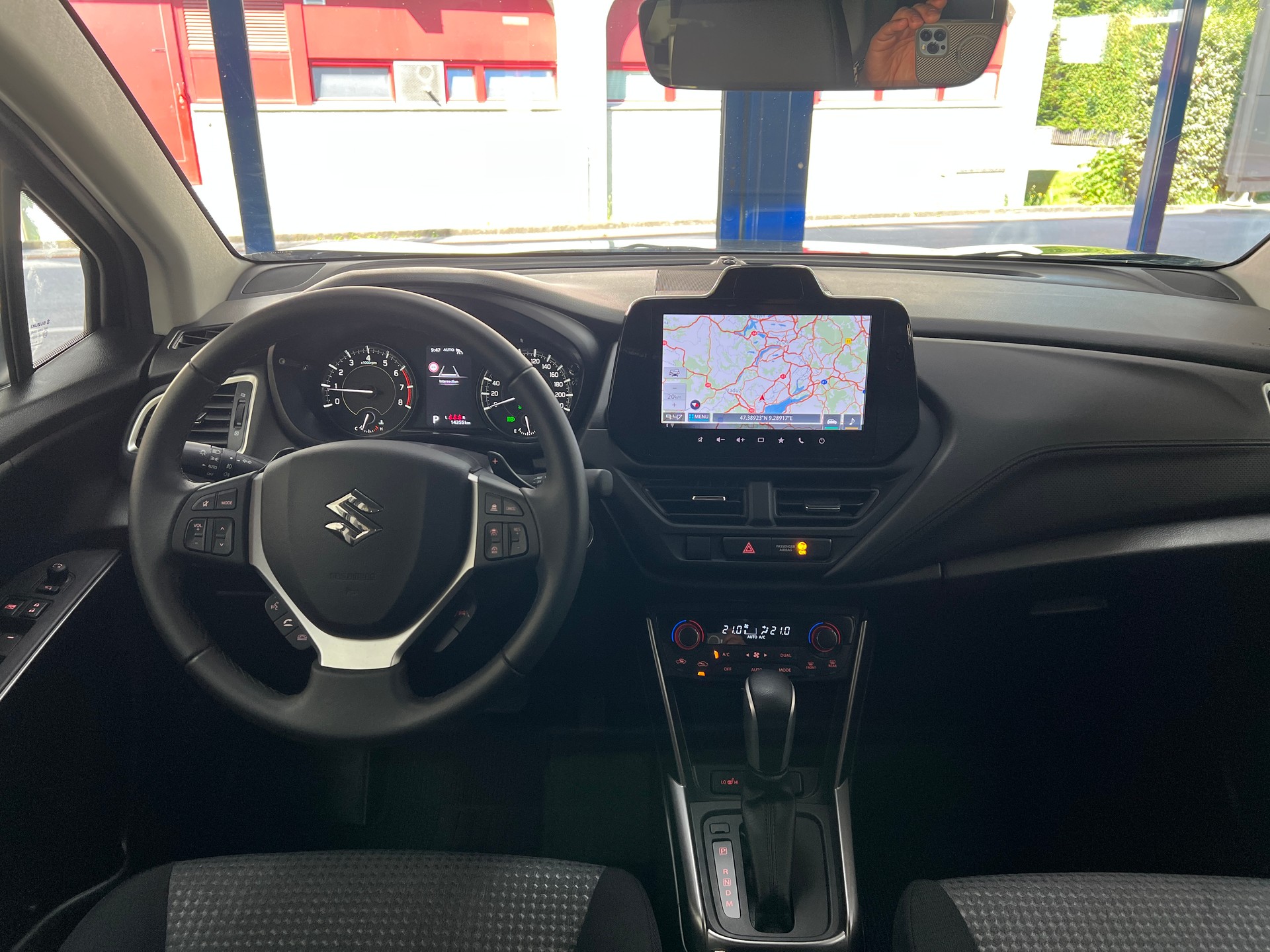 SUZUKI S-Cross 1.4 16V Compact+ MHD 4WD Automatic-image-8