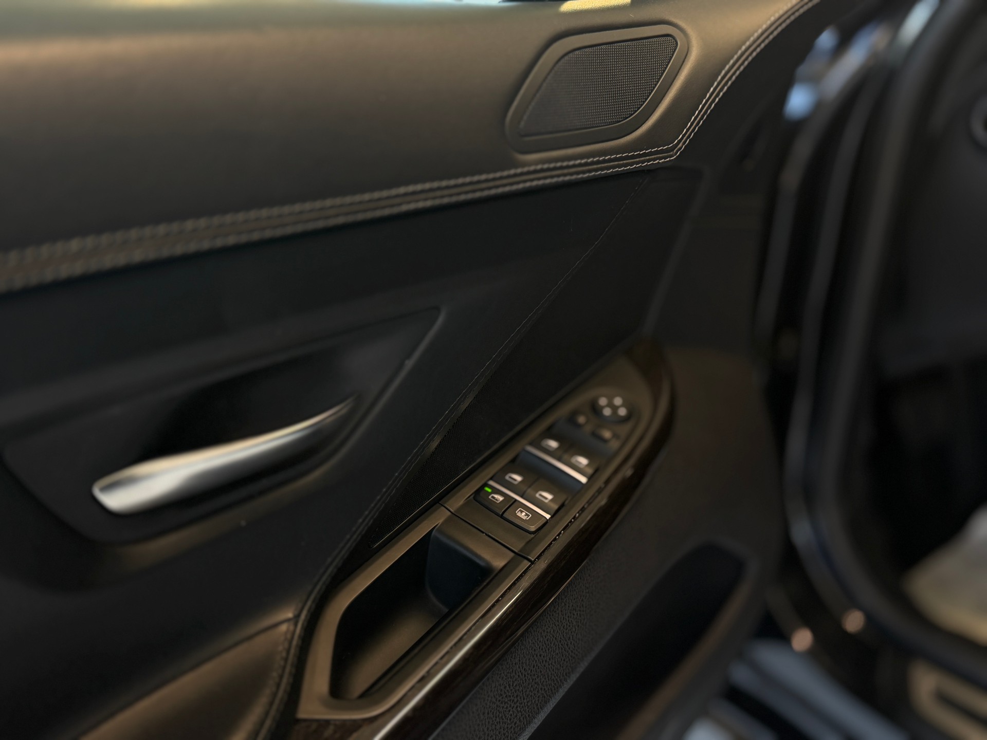 BMW 650i Gran Coupé xDrive-image-11