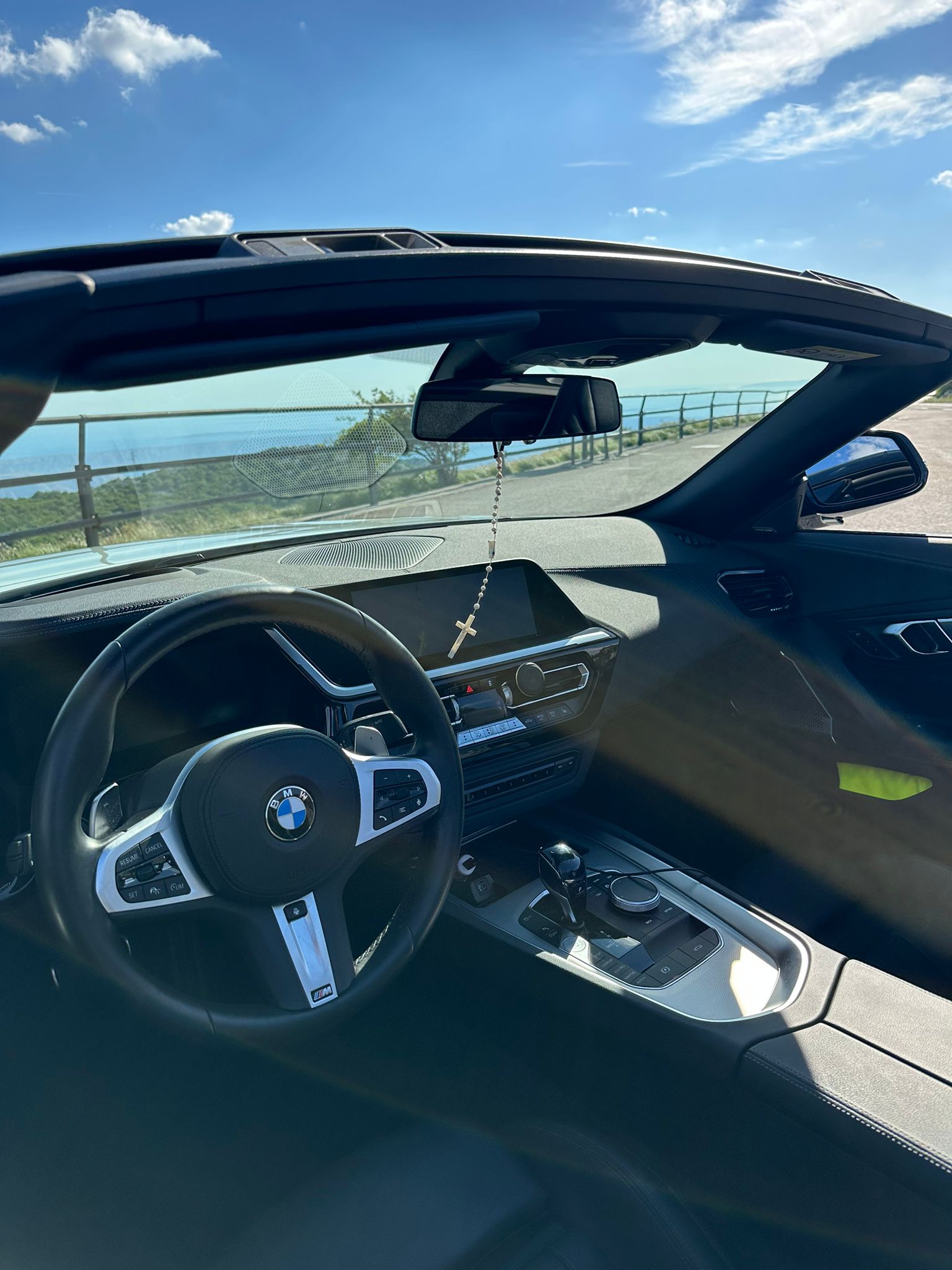 BMW M40i-image-4