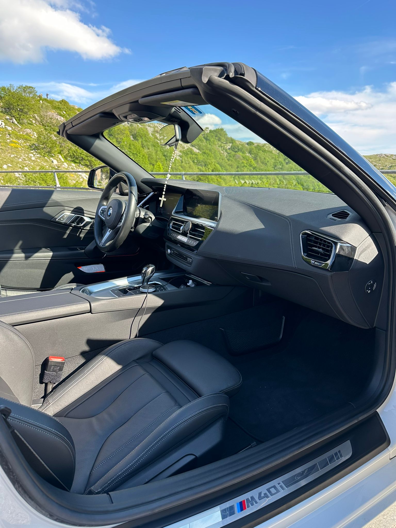 BMW M40i-image-5
