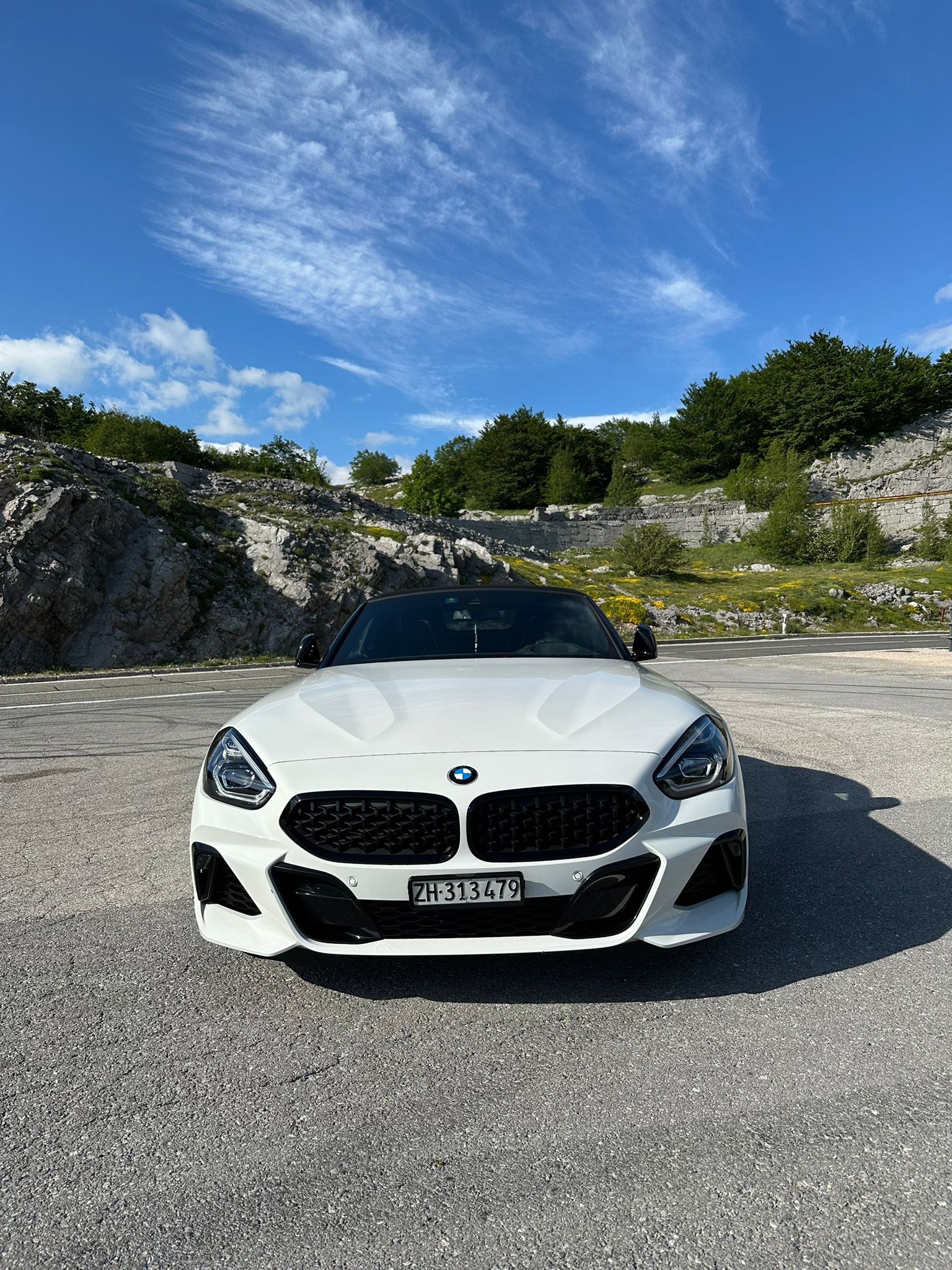 BMW M40i-image-3