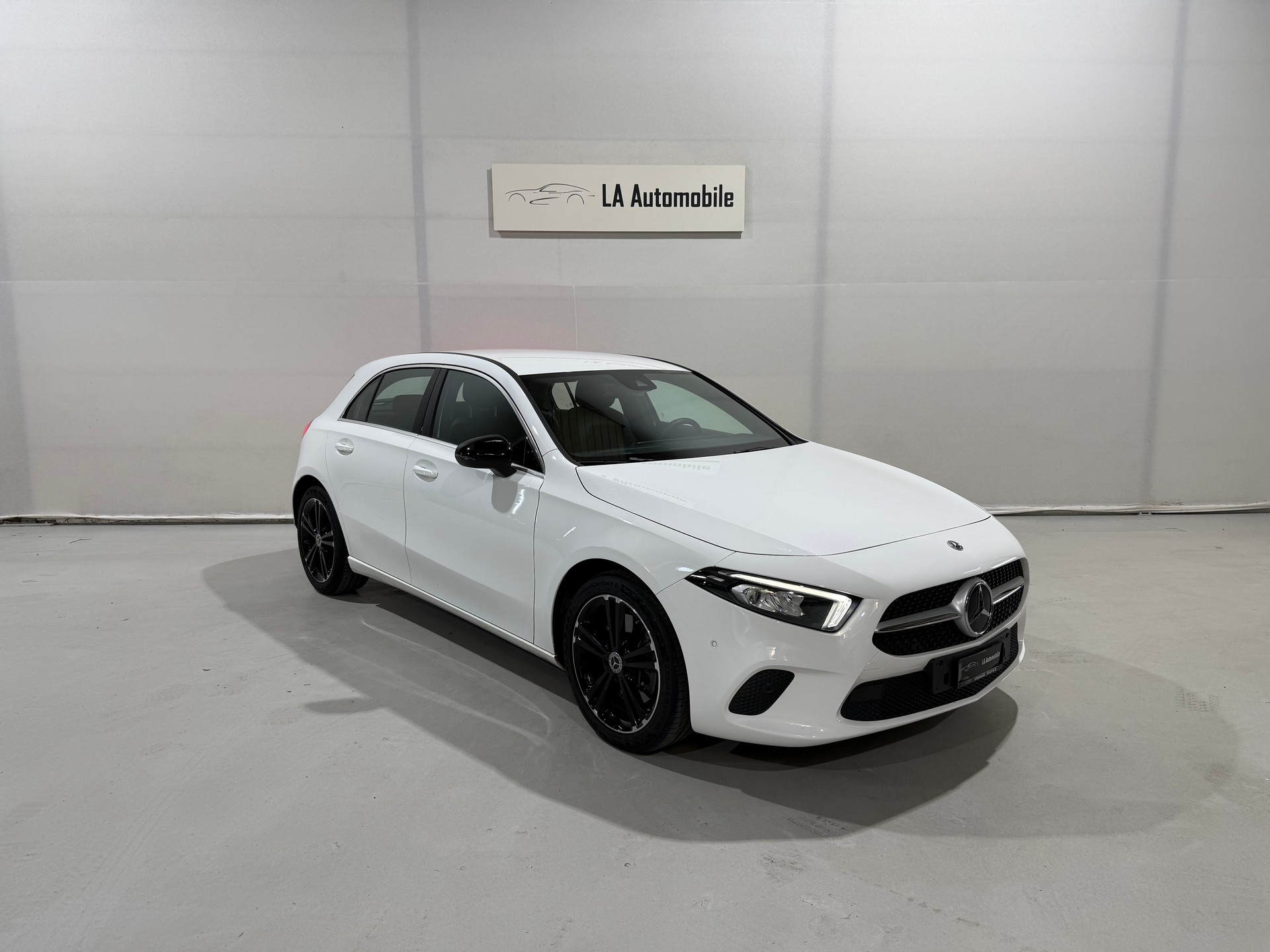 MERCEDES-BENZ A 250 4Matic Progressive 7G-DCT-image-4