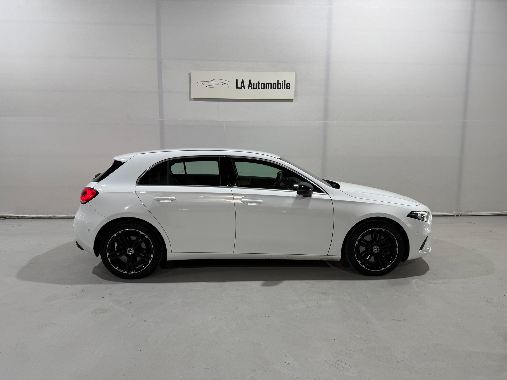 MERCEDES-BENZ A 250 4Matic Progressive 7G-DCT-image-6