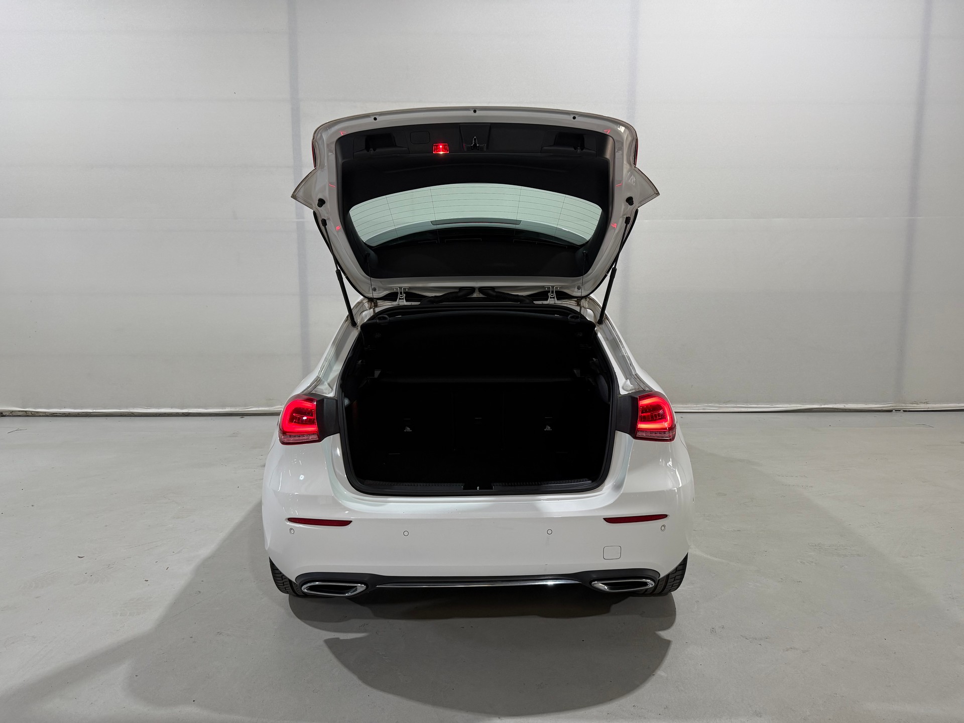 MERCEDES-BENZ A 250 4Matic Progressive 7G-DCT-image-10