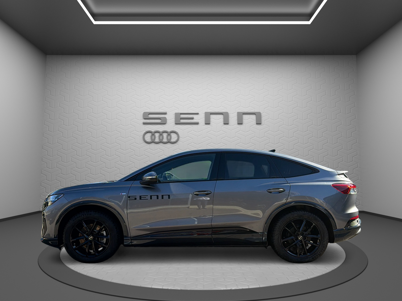 AUDI Q4 e-tron 45 Attraction quattro-image-1