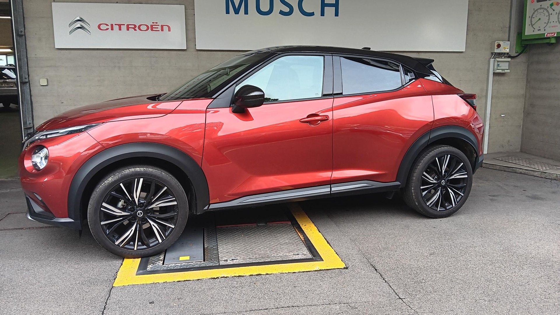 NISSAN Juke 1.0 DIG-T N-Design DCT-image-2