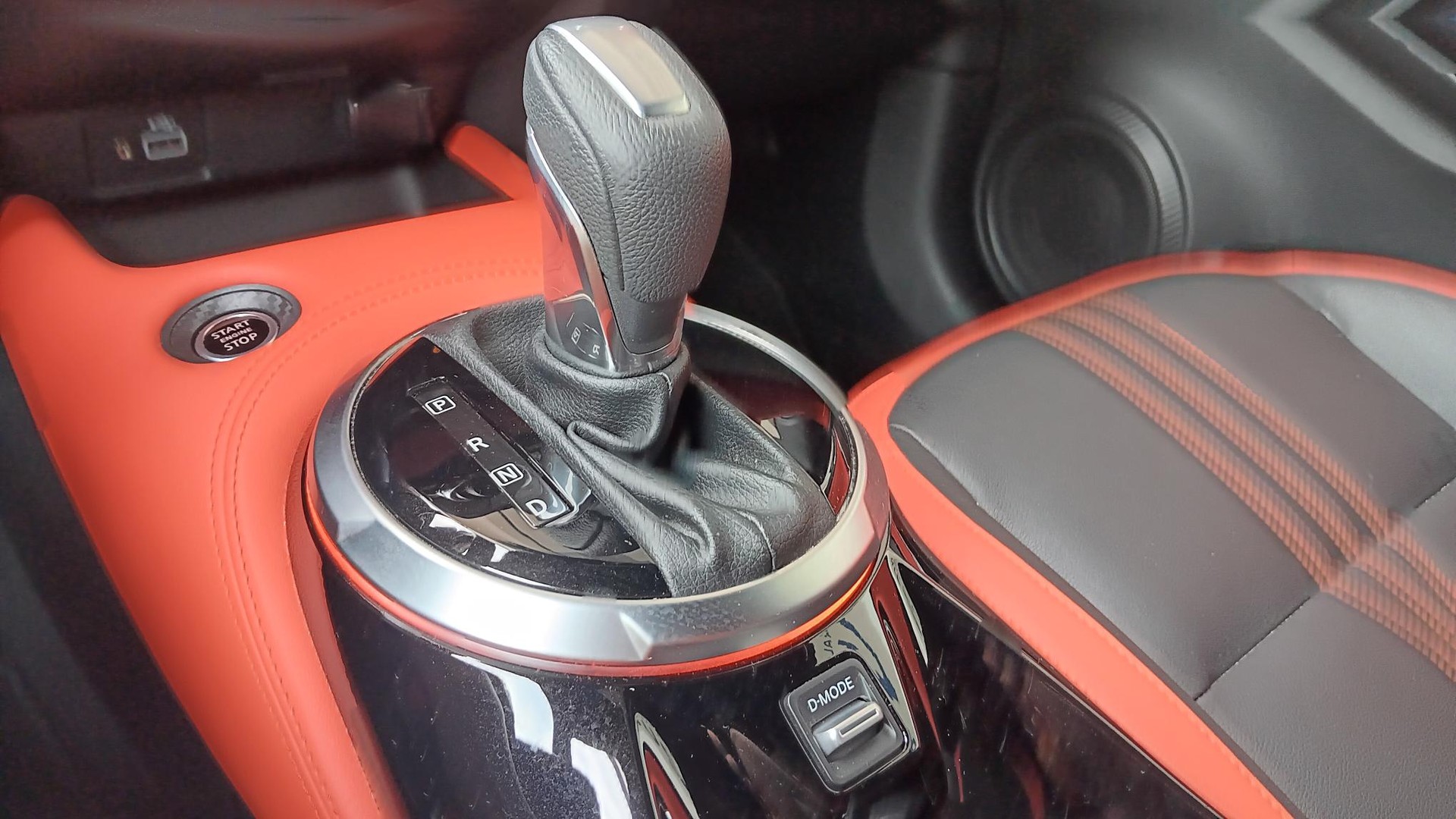 NISSAN Juke 1.0 DIG-T N-Design DCT-image-10