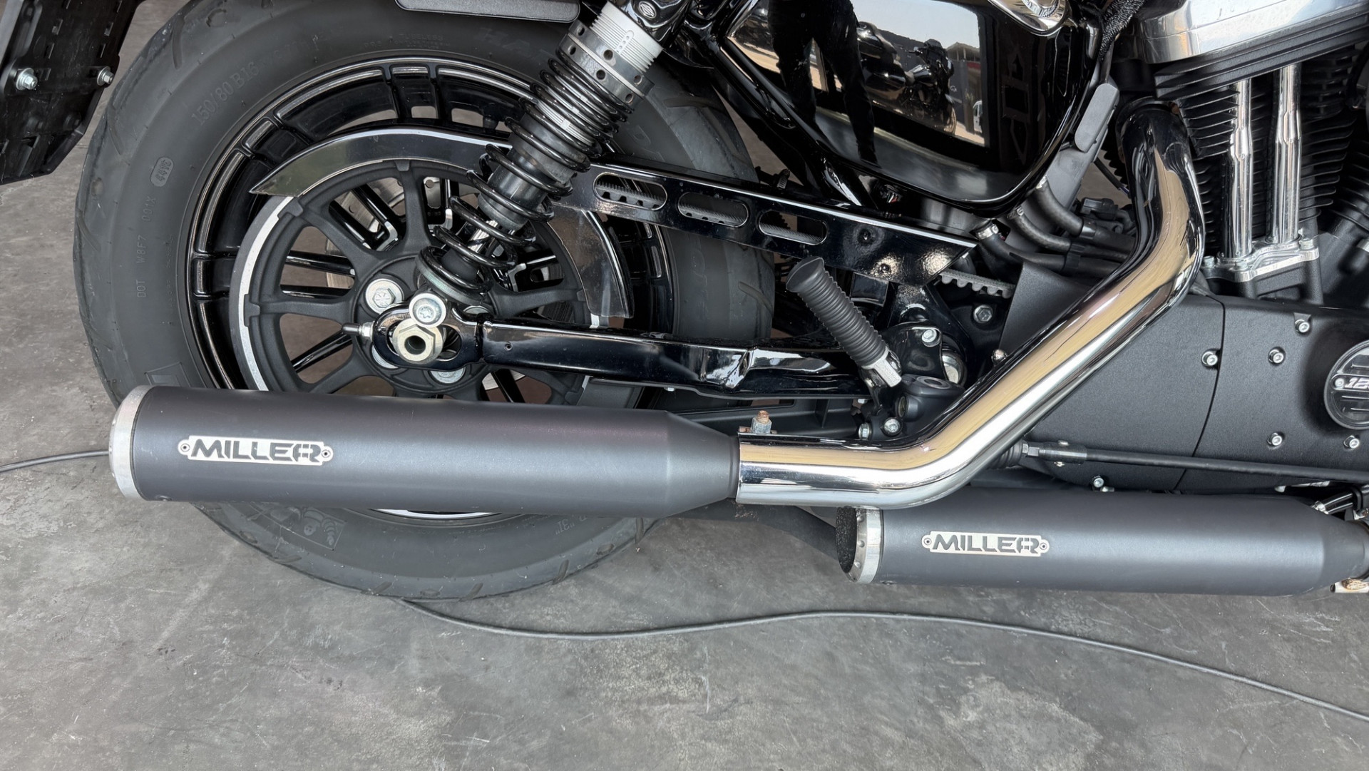 HARLEY-DAVIDSON XL 1200 X Sportster Forty Eight-showroom-element-3