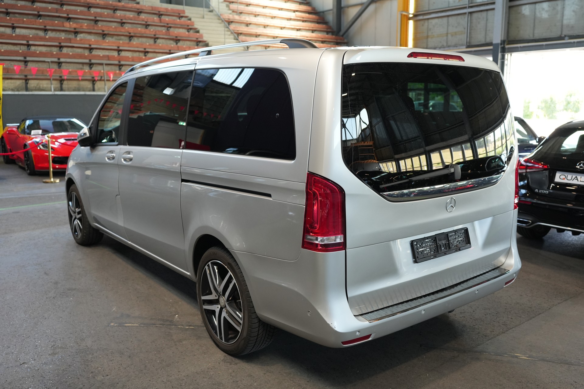 MERCEDES-BENZ V 250 d lang 4Matic 7G-Tronic-image-1