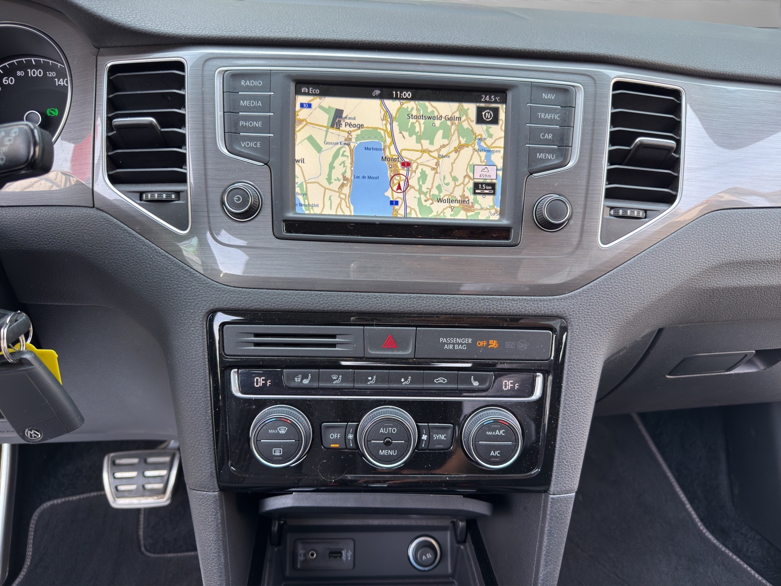 VW Golf Sportsvan 1.4 TSI Allstar DSG-image-14