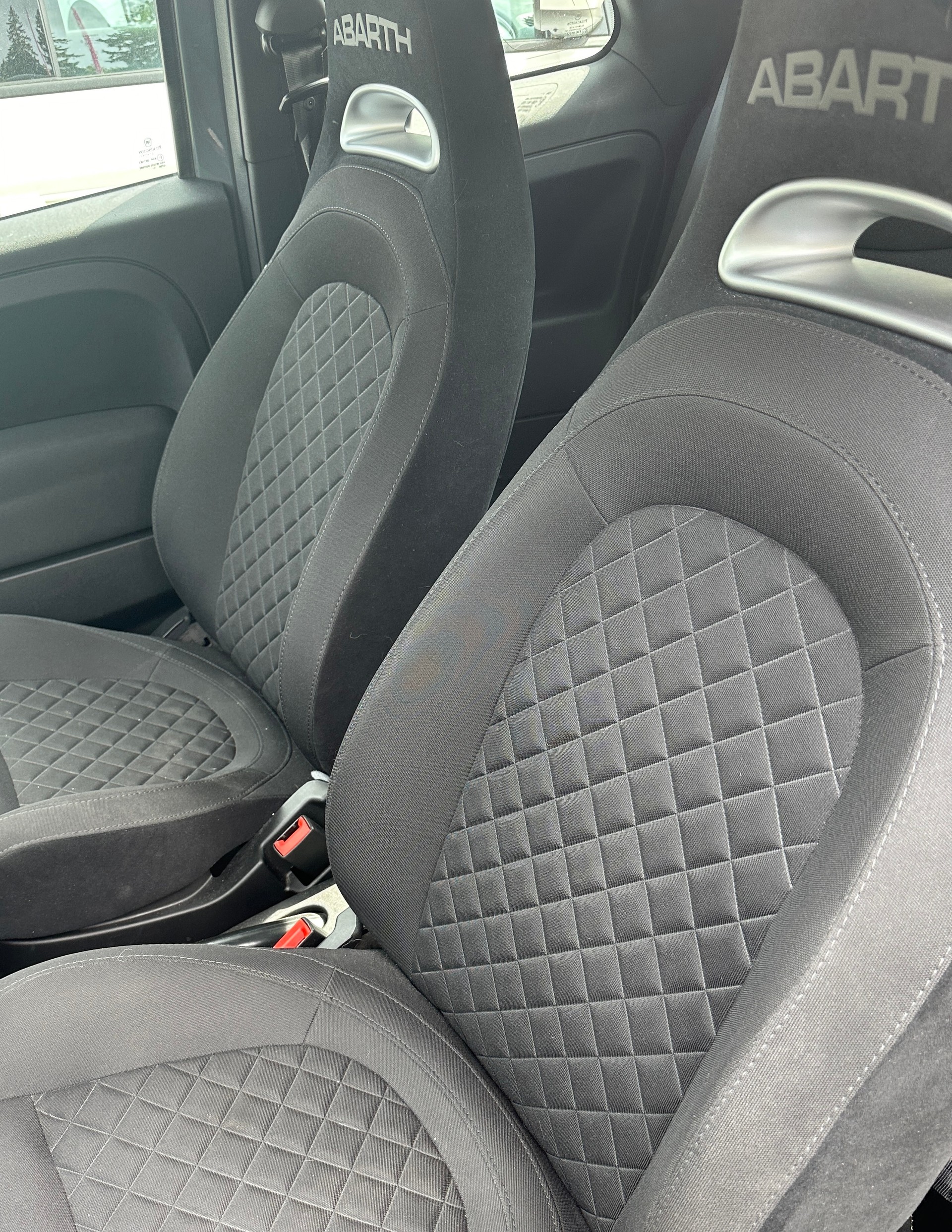 FIAT Abarth 595 1.4 T-Jet 145-image-4