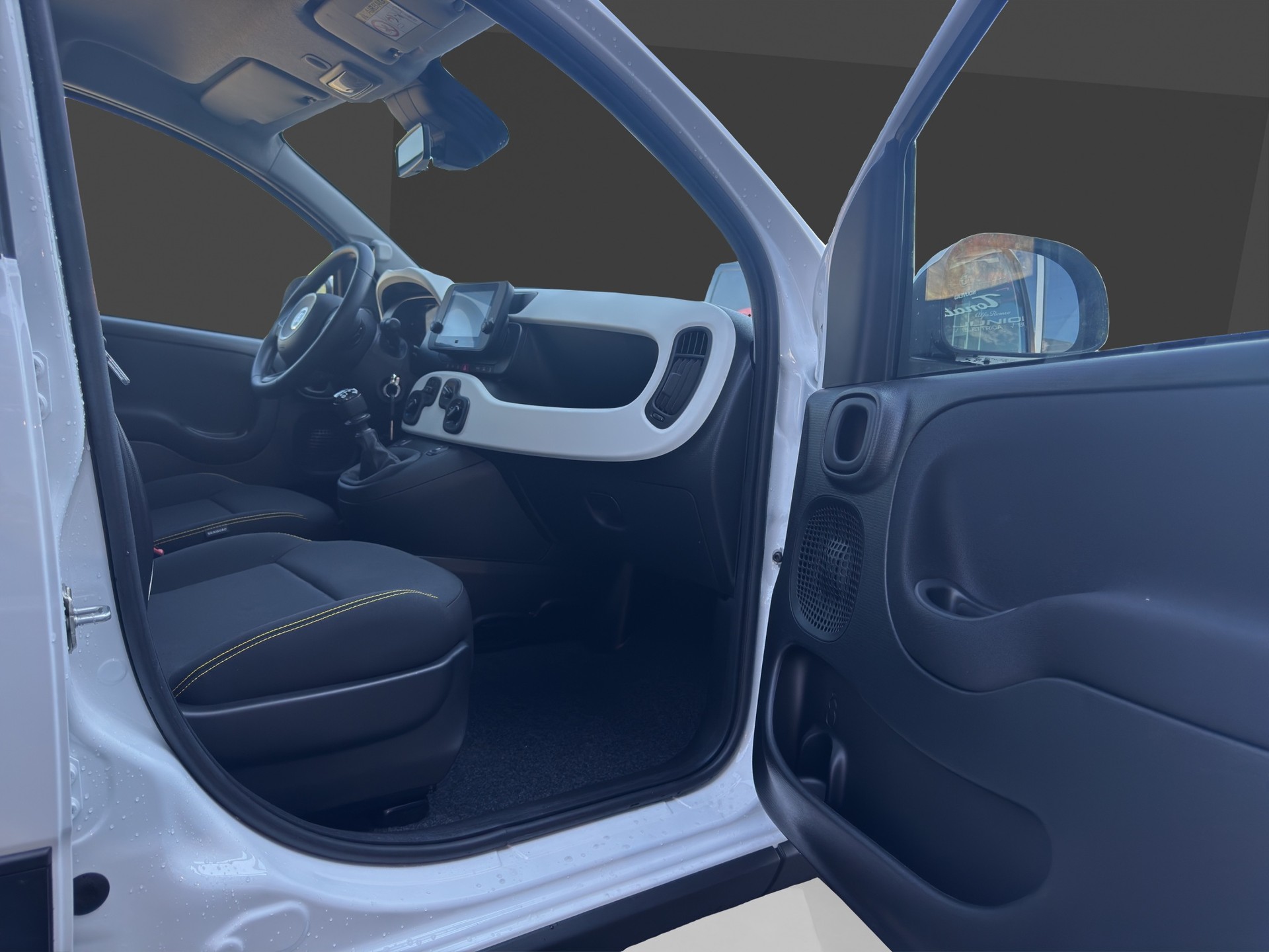 FIAT Pandina 1.0 MHEV Cross-image-12
