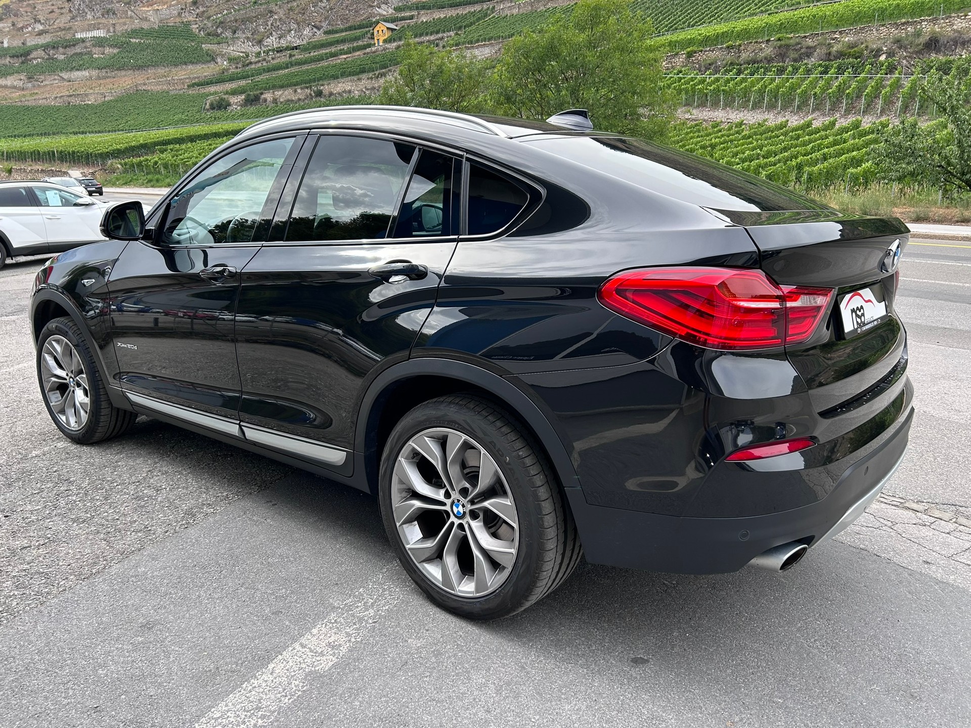 BMW X4 xDrive 20d xLine Steptronic-image-3