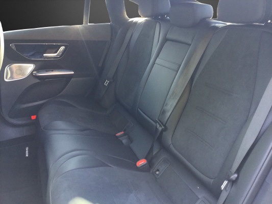 MERCEDES-BENZ EQE 500 4 Matic Exe. Ed.-image-10
