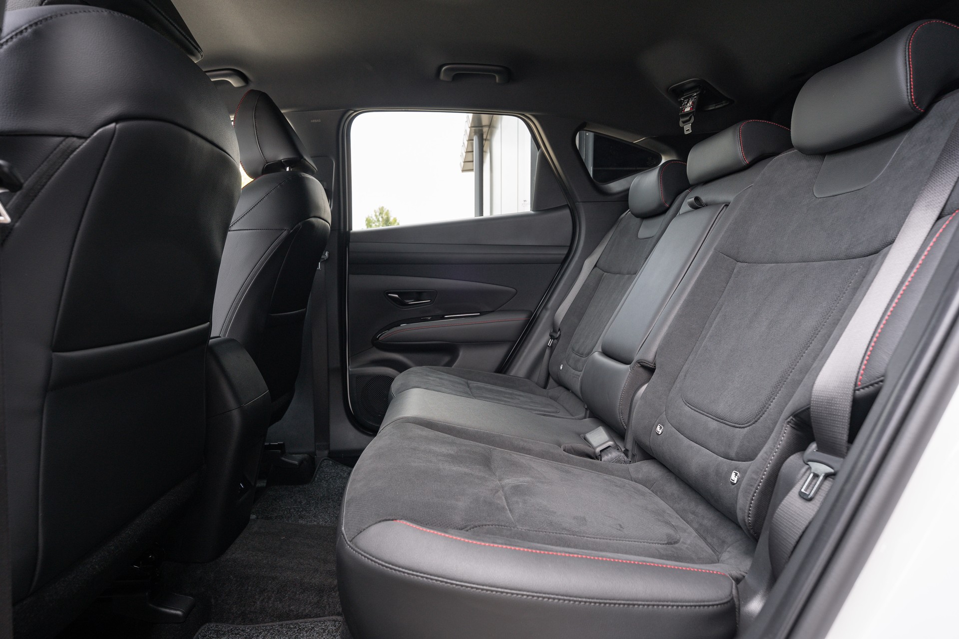 HYUNDAI Tucson 1.6 TGDI 48V N-Line DCT-image-11