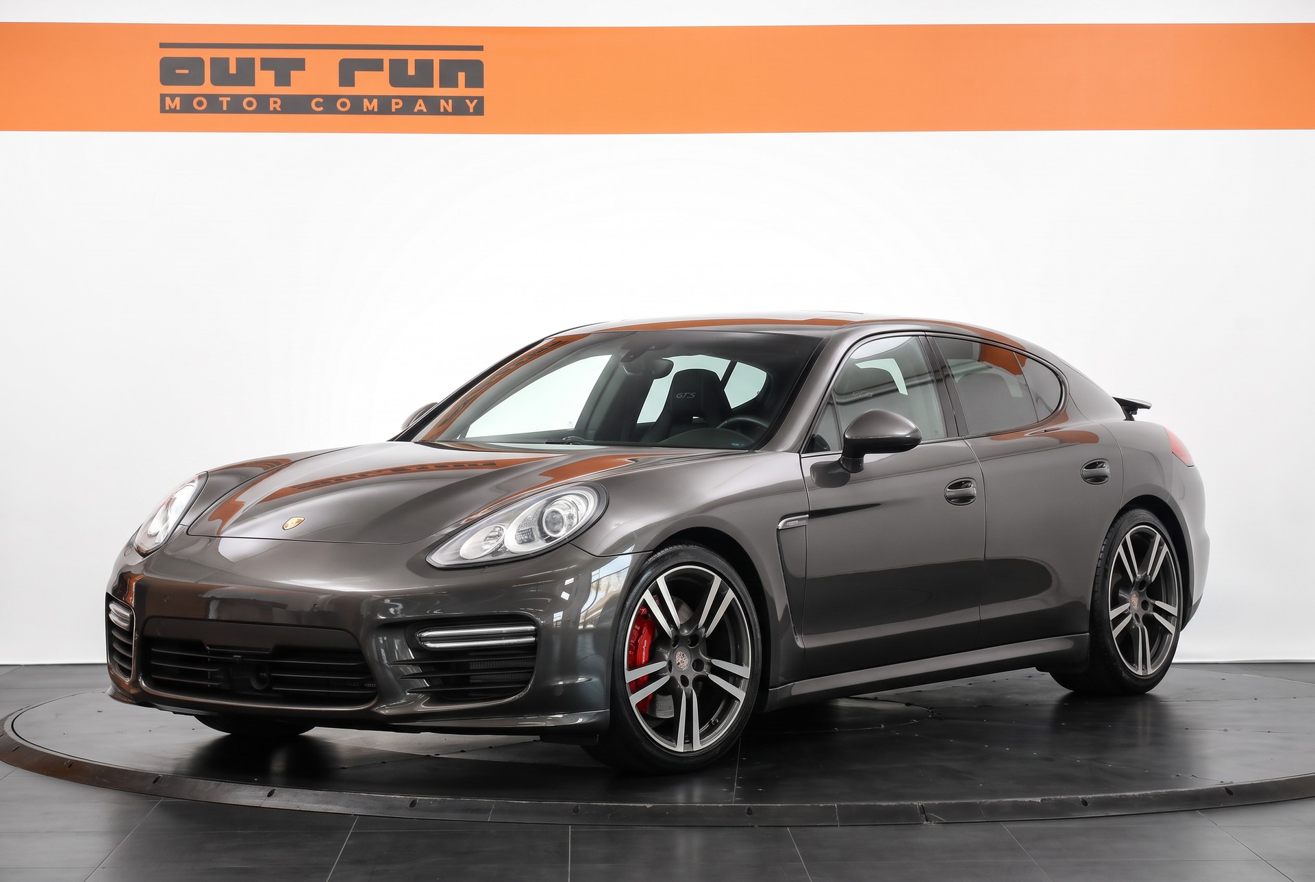PORSCHE Panamera GTS 4.8 PDK-image-0
